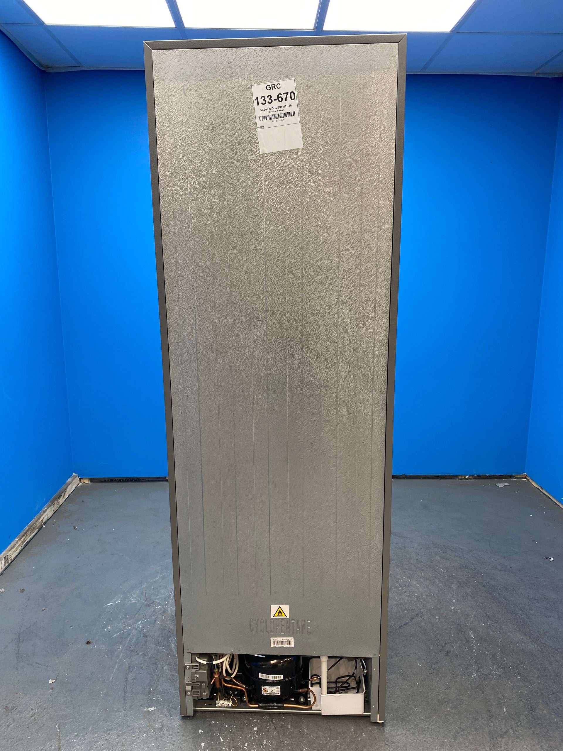 Midea MDRU385MTE46 185cm Frost Free Upright Freezer