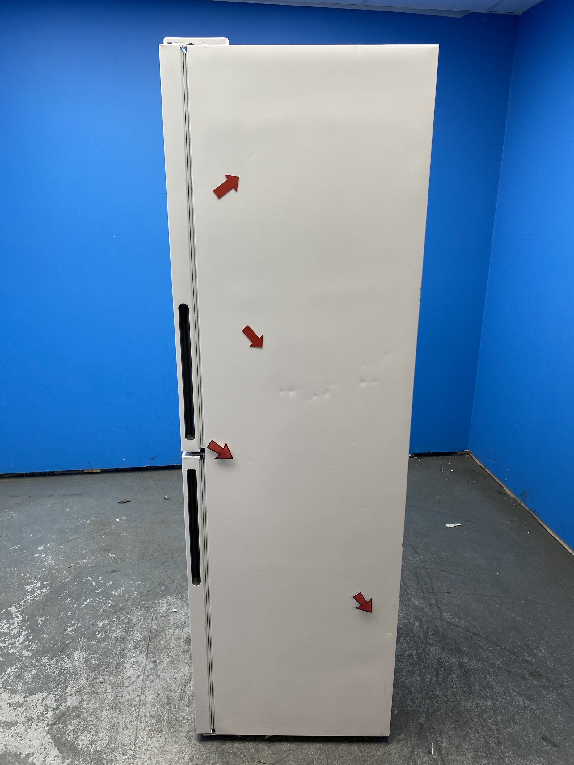 #GRC-156-335 - Hoover HVT3CLECKIHW 235 Litre Combi Fridge Freezer