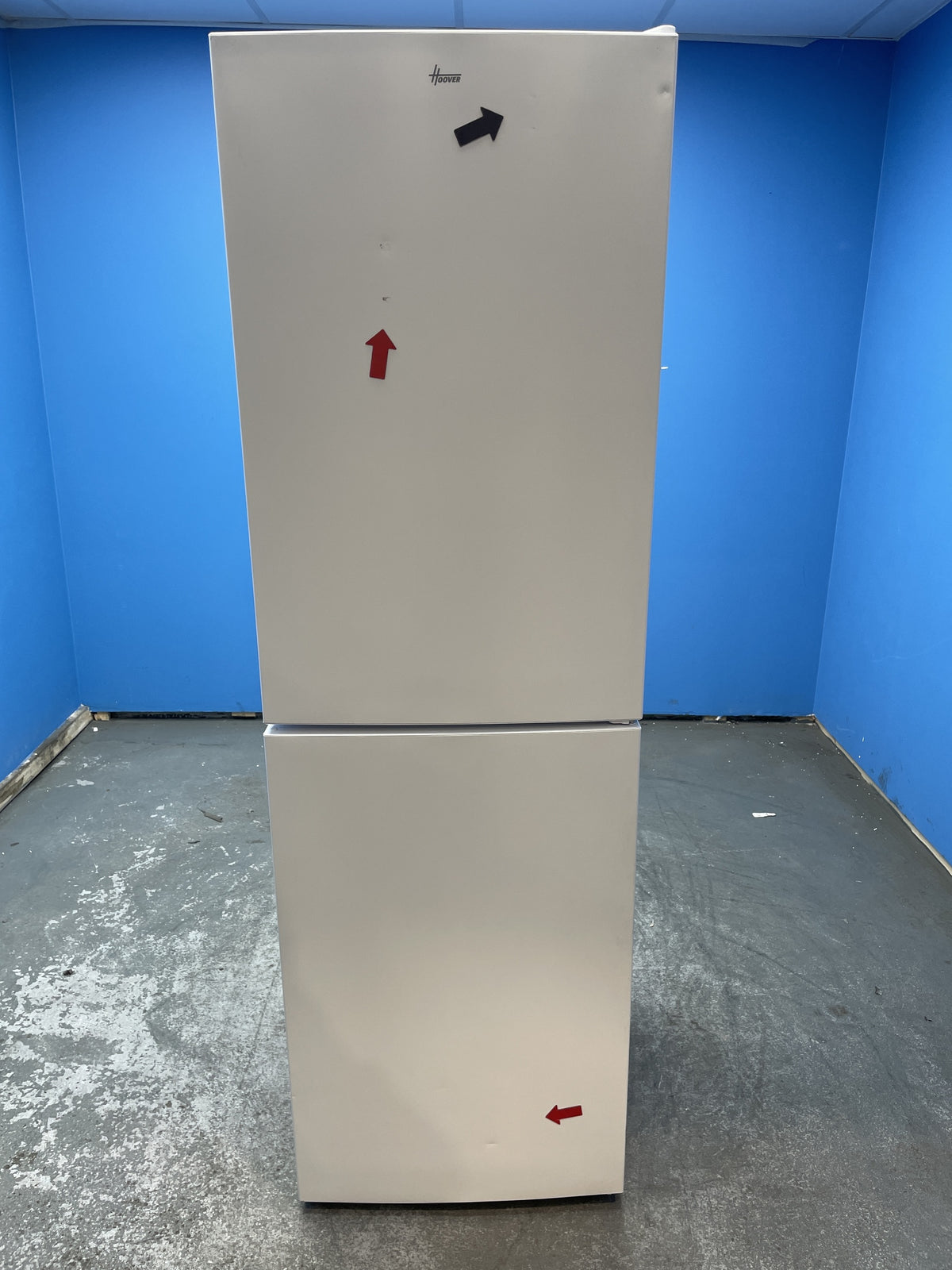 HOCT3L517EWK 252 Litre Combi Fridge Freezer