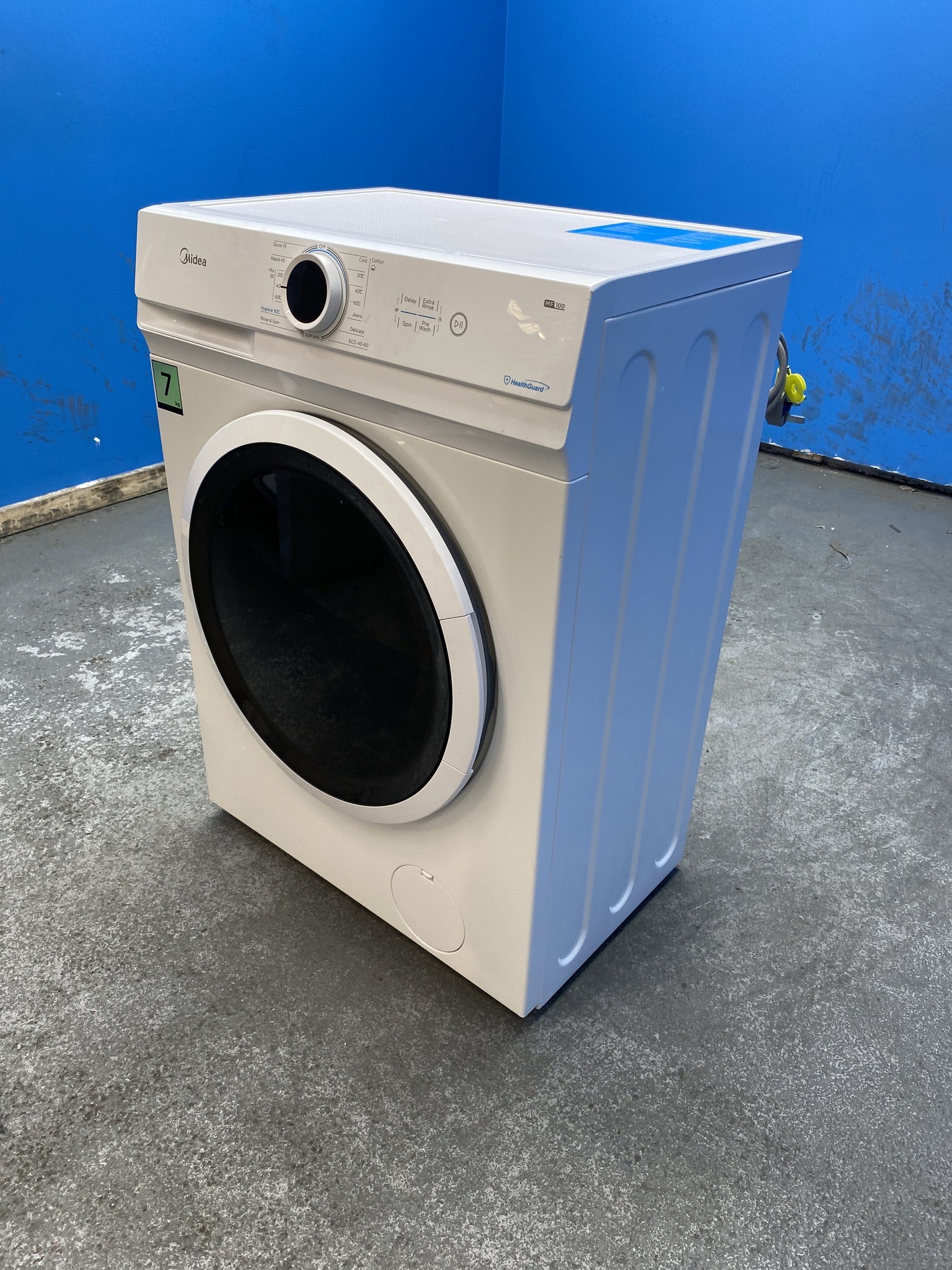 #GRC-156-775 - Midea MF100W70 7kg 1200 Spin Washing Machine