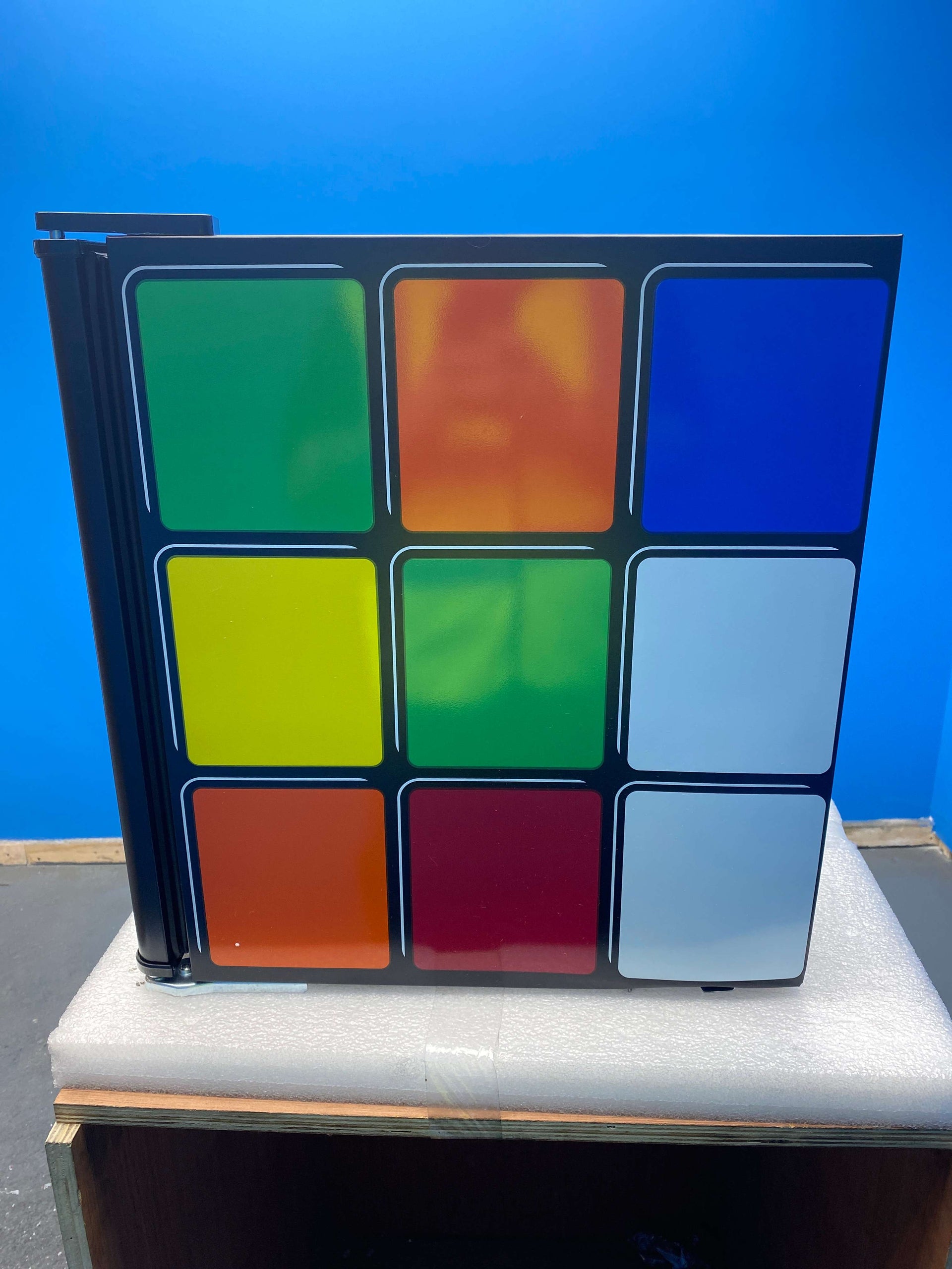 Husky HU231 43 Litre Rubiks Cube Mini Fridge