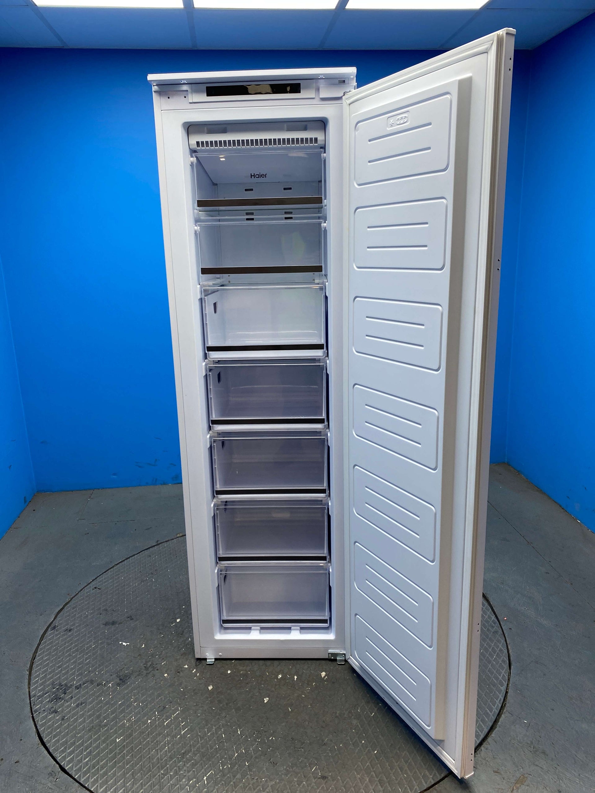 Haier HFE172NFUK Integrated Upright 200 Litre Freezer