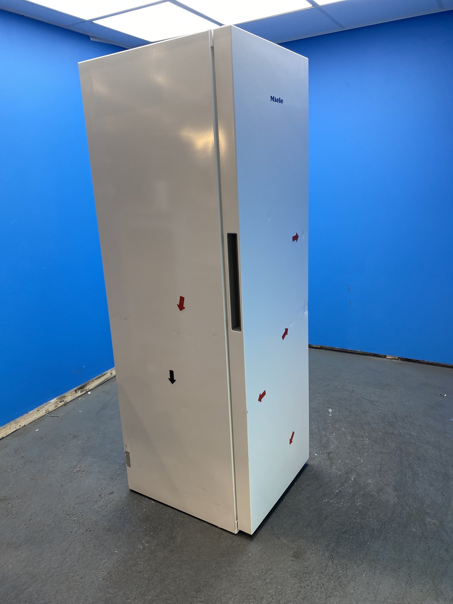 Miele KS4383DD 399 Litre Freestanding Larder Fridge