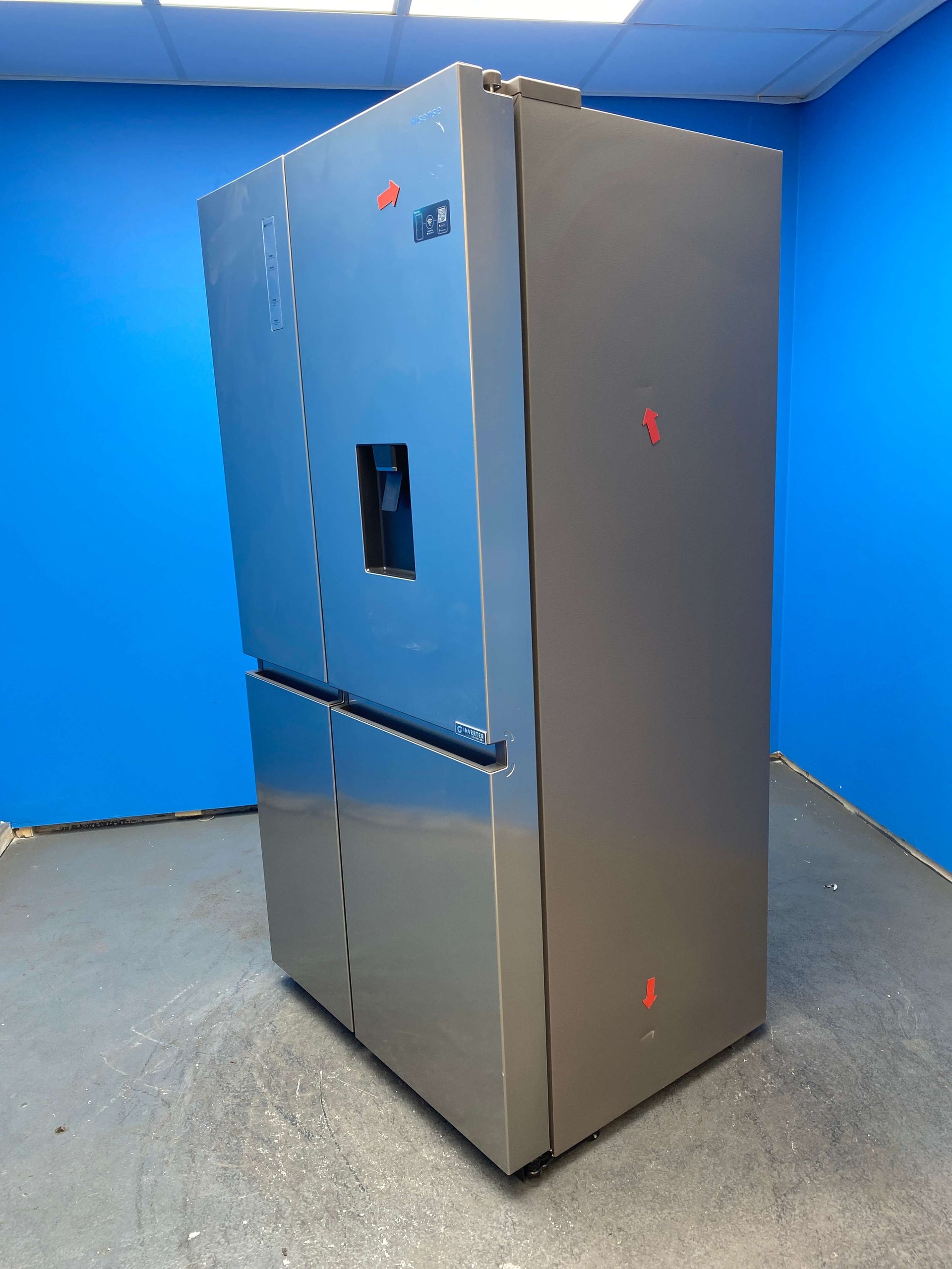 Hisense RS840N4WCE American Style 649 Litre Fridge Freezer