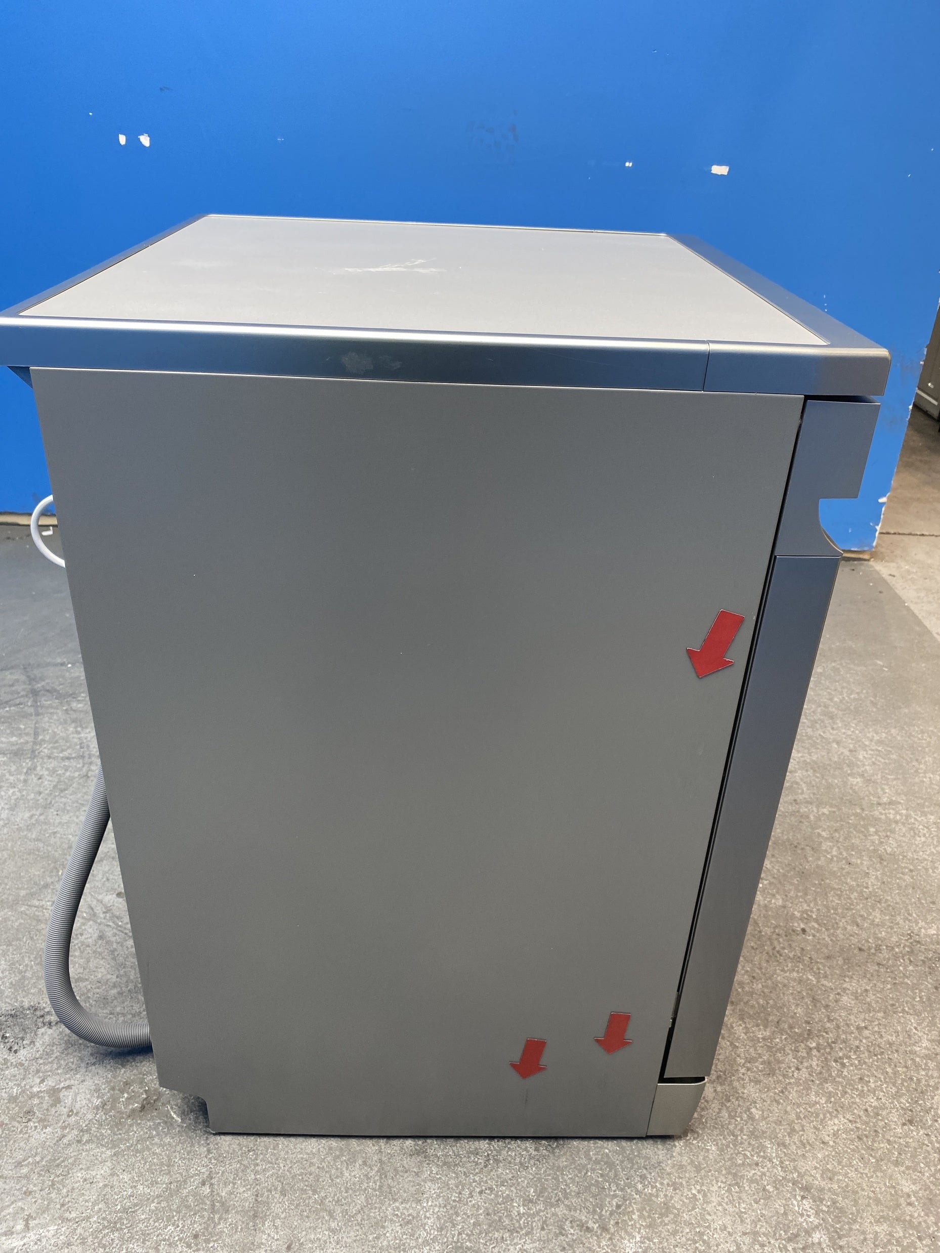 #GRC-158-785 - Midea MDWEF1433D 14 Place Full Size Dishwasher in Silver