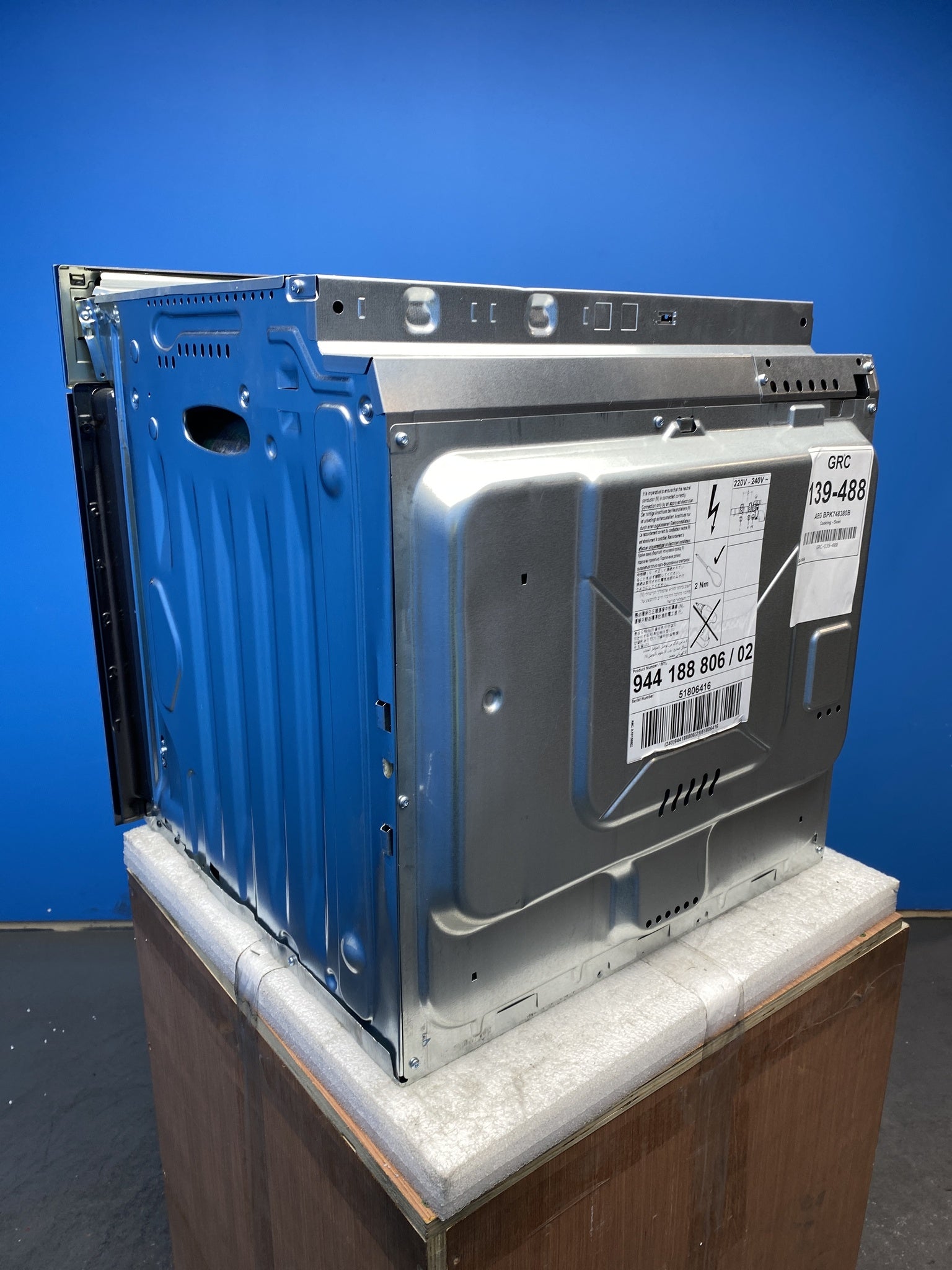 AEG 8000 Series BPK748380B SenseCook Pyrolytic Oven