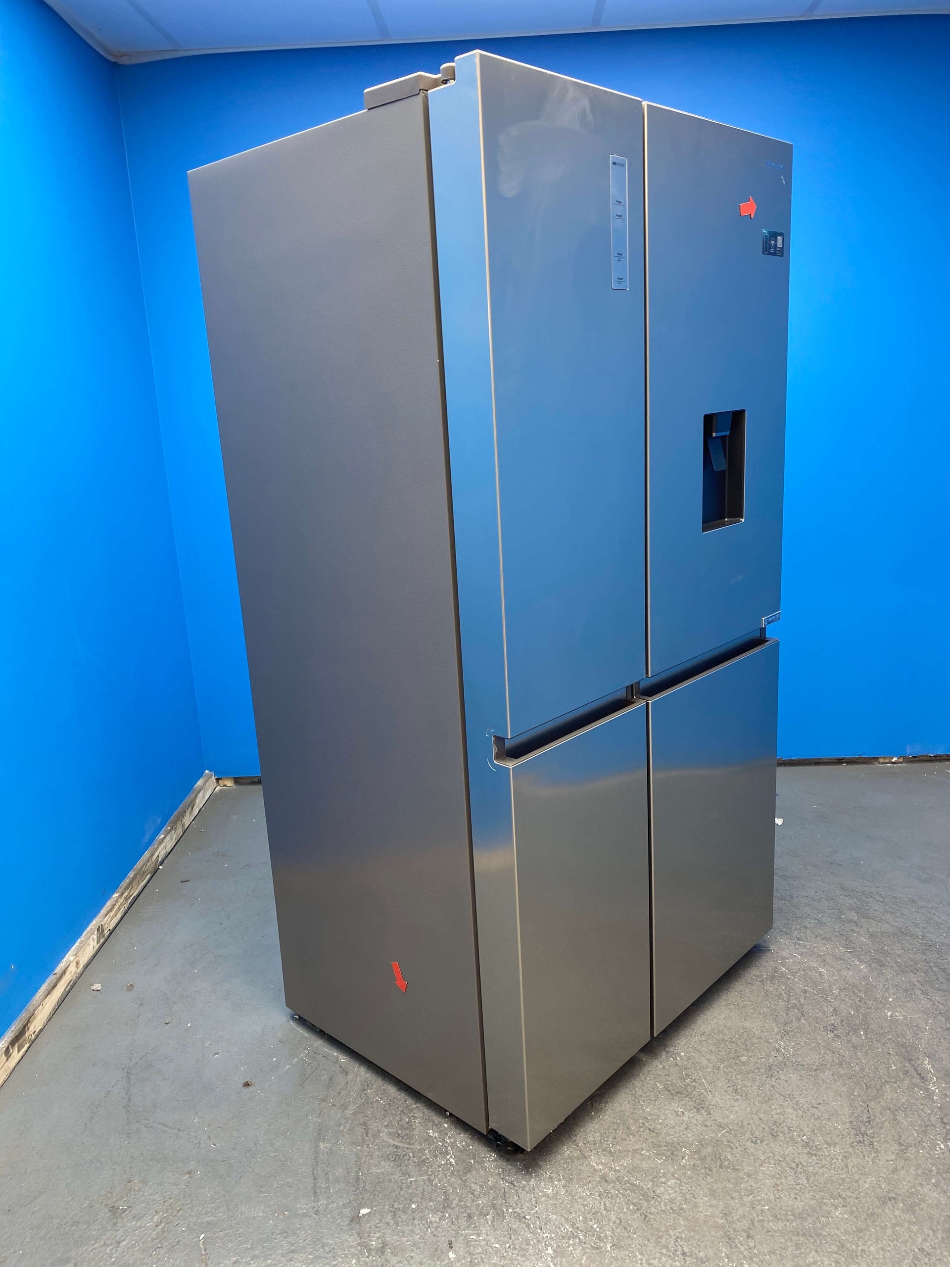 Hisense RS840N4WCE American Style 649 Litre Fridge Freezer