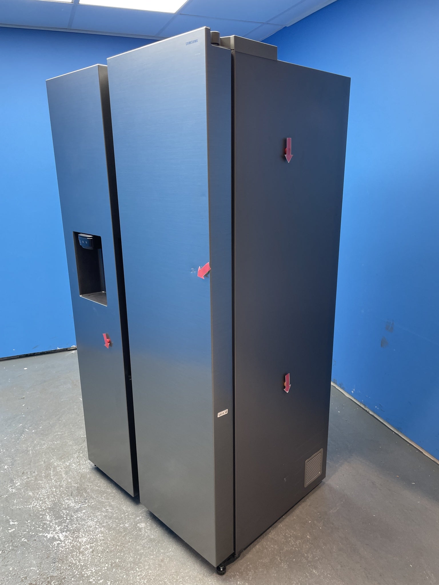 Samsung SpaceMax RS70F64KETEU Series 6 American Style Fridge Freezer