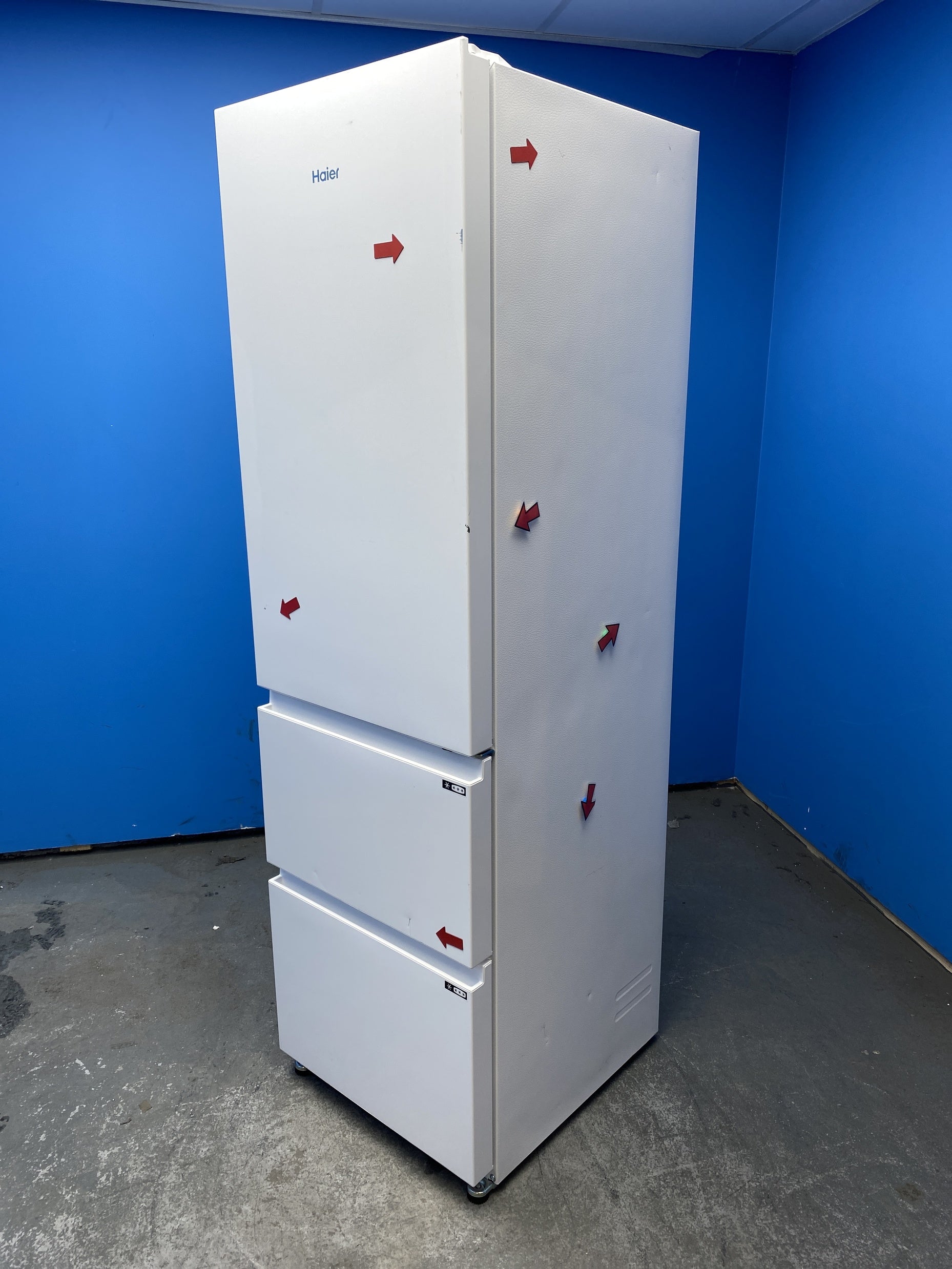 #GRC-153-866 - Haier 3D 55 Series 3 HTR3518ENMWK 60/40 Fridge Freezer