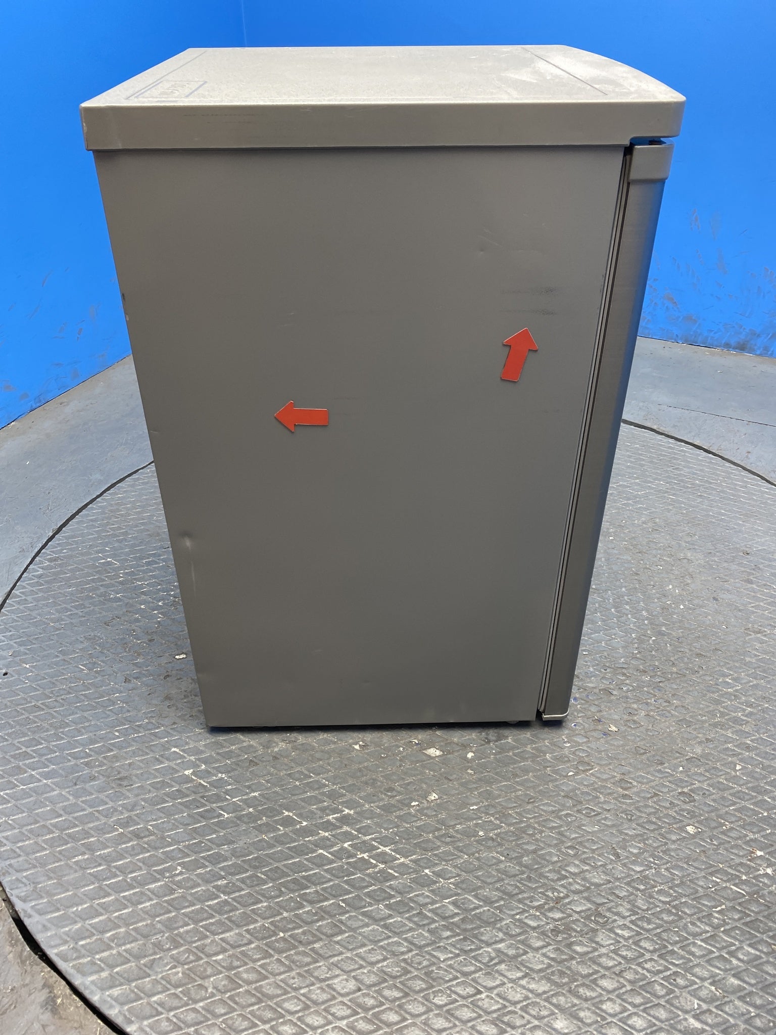 Igenix IG255X 136 Litre Undercounter Fridge