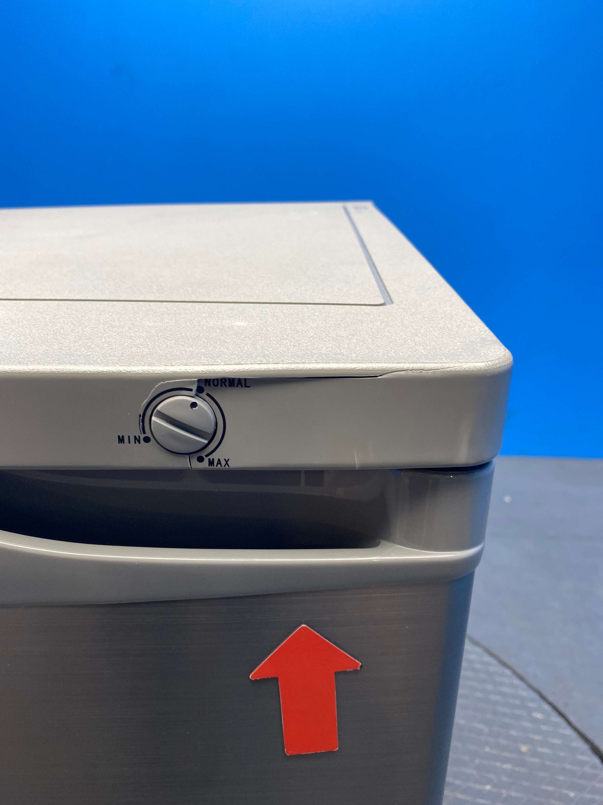Igenix IG355X 91 Litre Under Counter Freezer