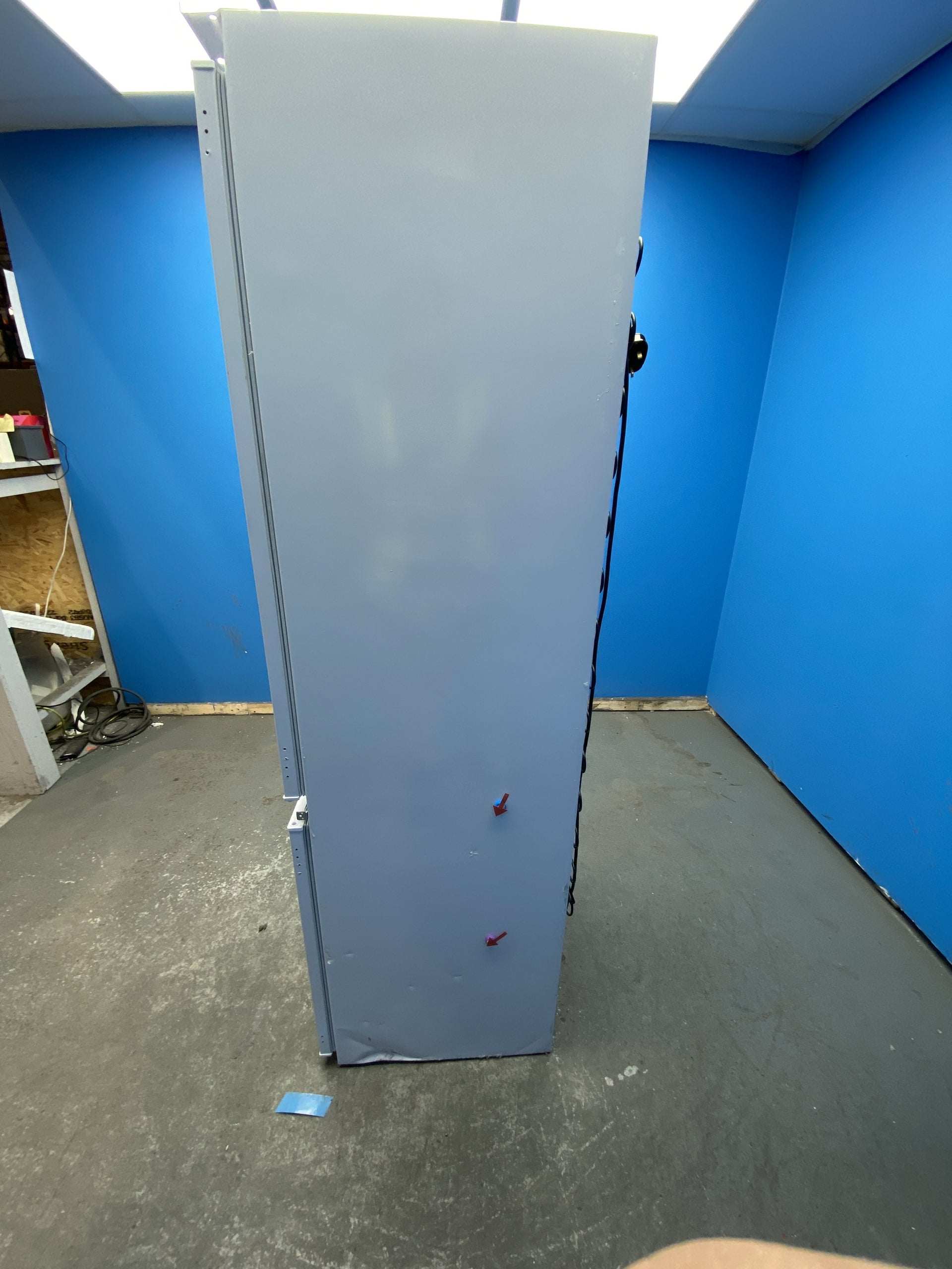 Iberna BCFFU7030/N 70/30 Integrated Fridge Freezer with Frost Free