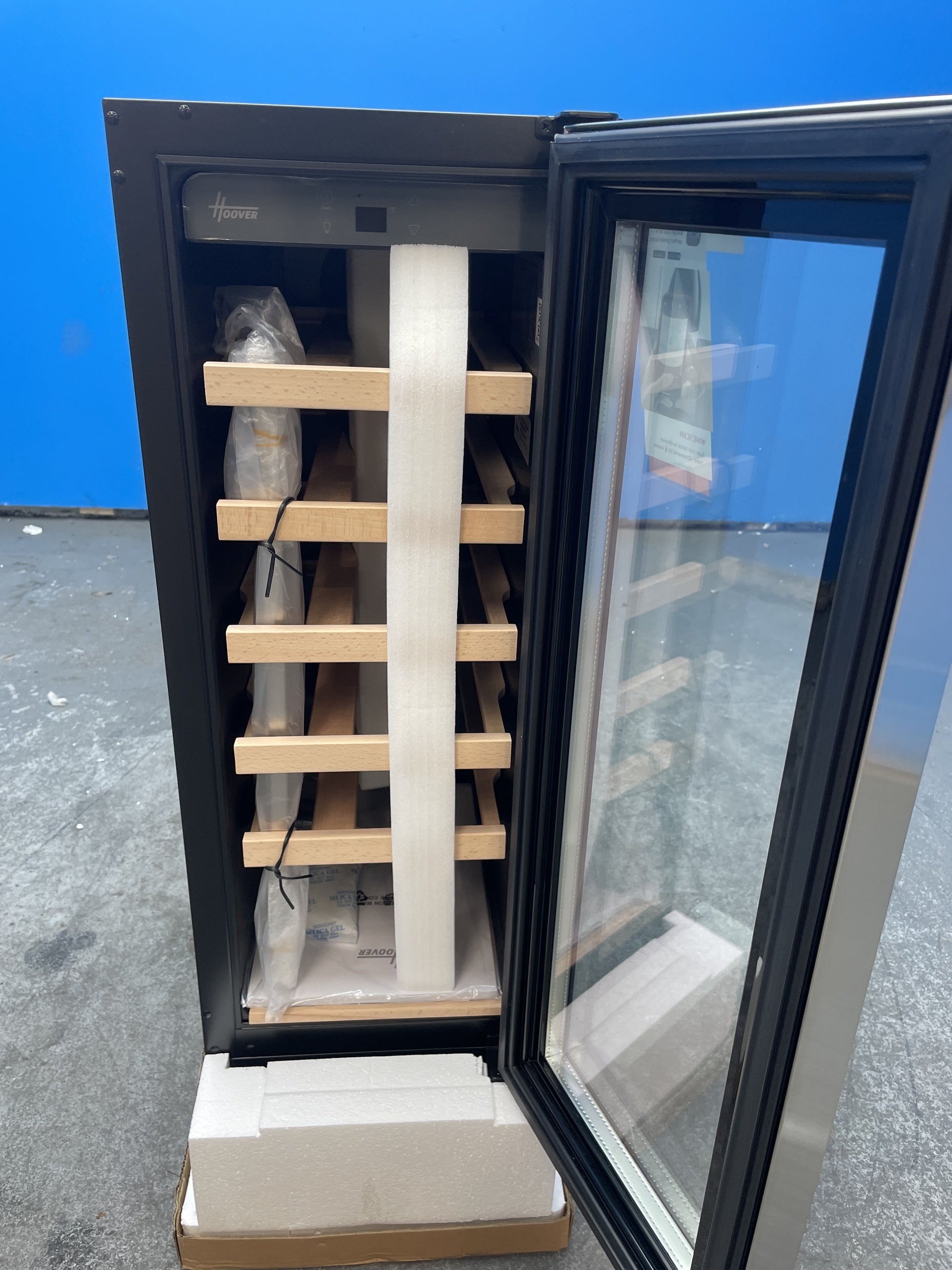 #GRC-159-259 - Hoover HWCB30UK/N 20 Bottles Wine Cooler