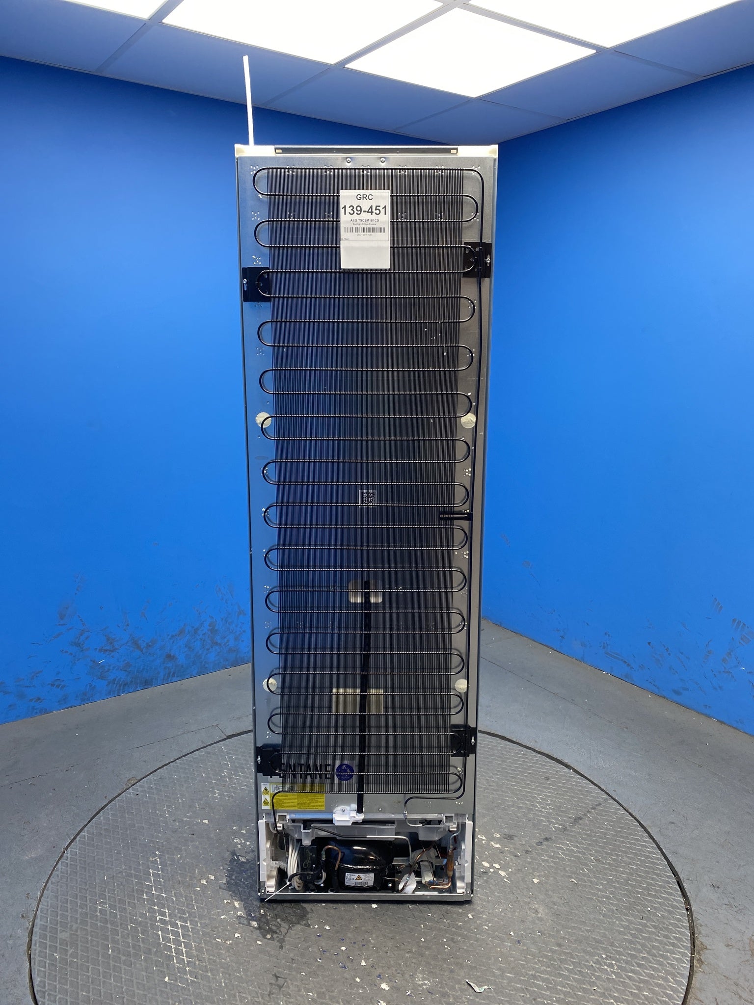 AEG 8000 Series TSC8M181CS 248 Litre No frost Fridge Freezer