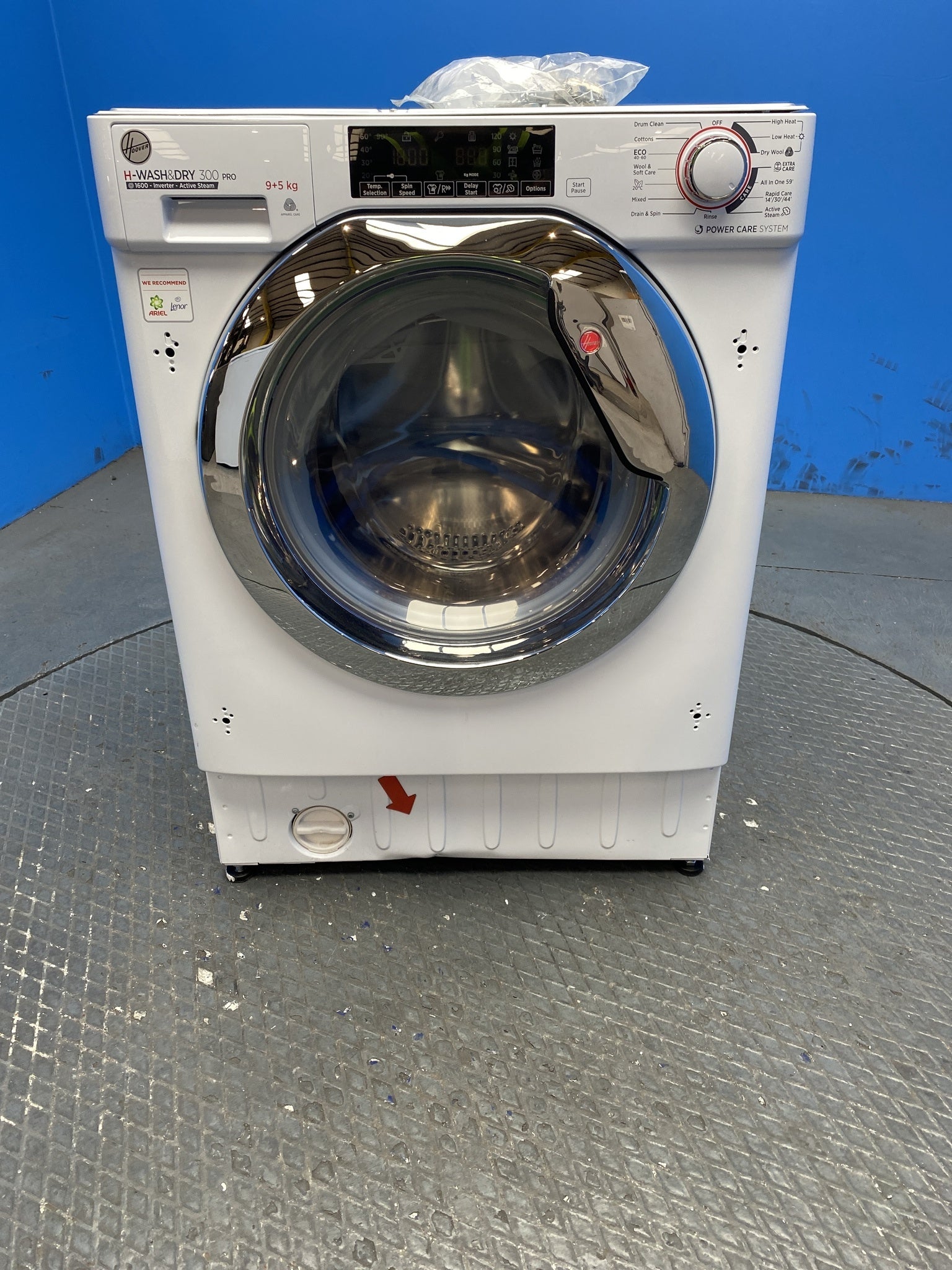 Hoover HBDOS695TAMCE Built In 9kg / 5kg 1600 Spin Washer Dryer