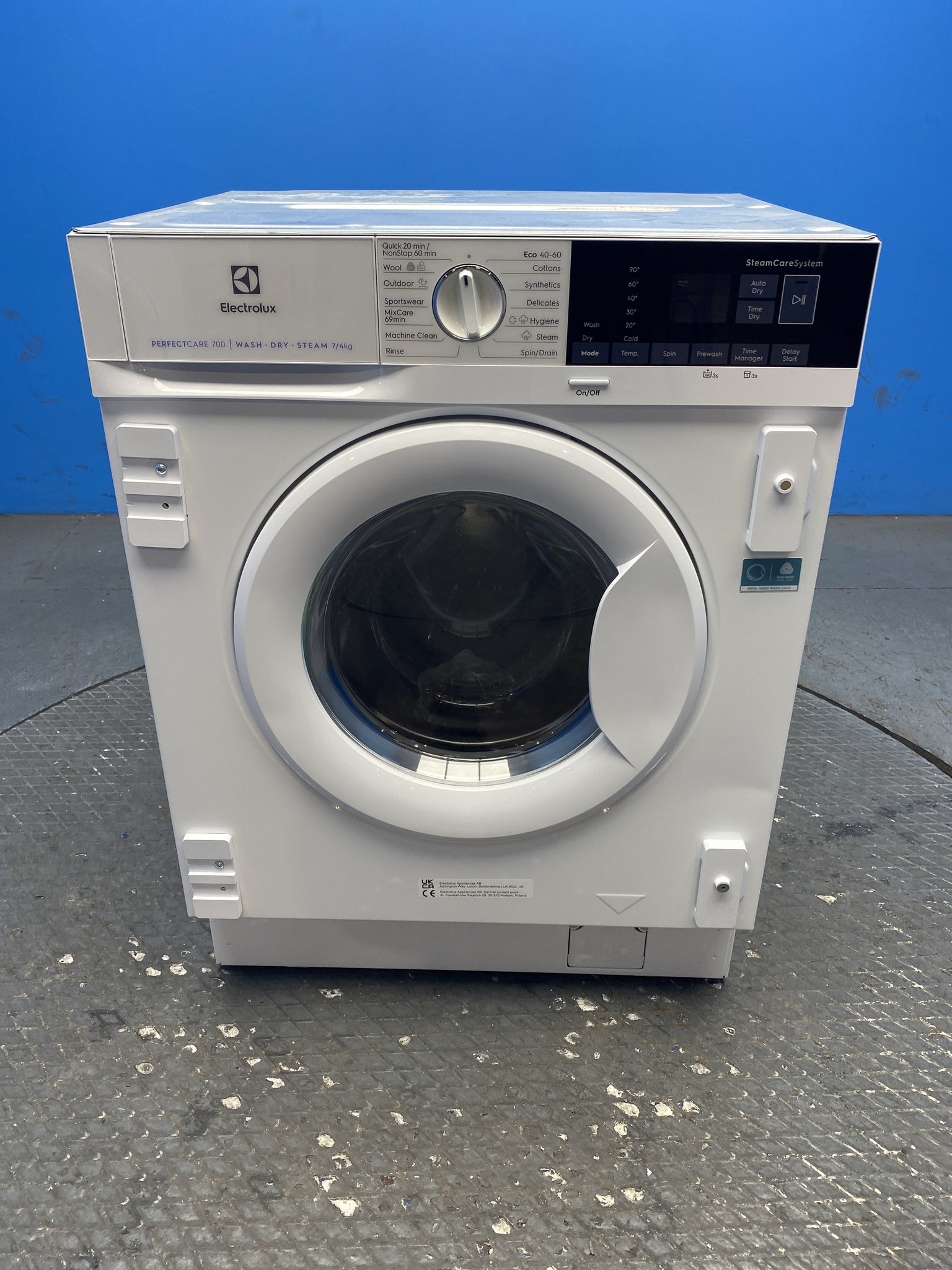 Electrolux PerfectCare 700 EWD746PCBI  Built-In 7/4 kg 1600rpm Washer Dryer