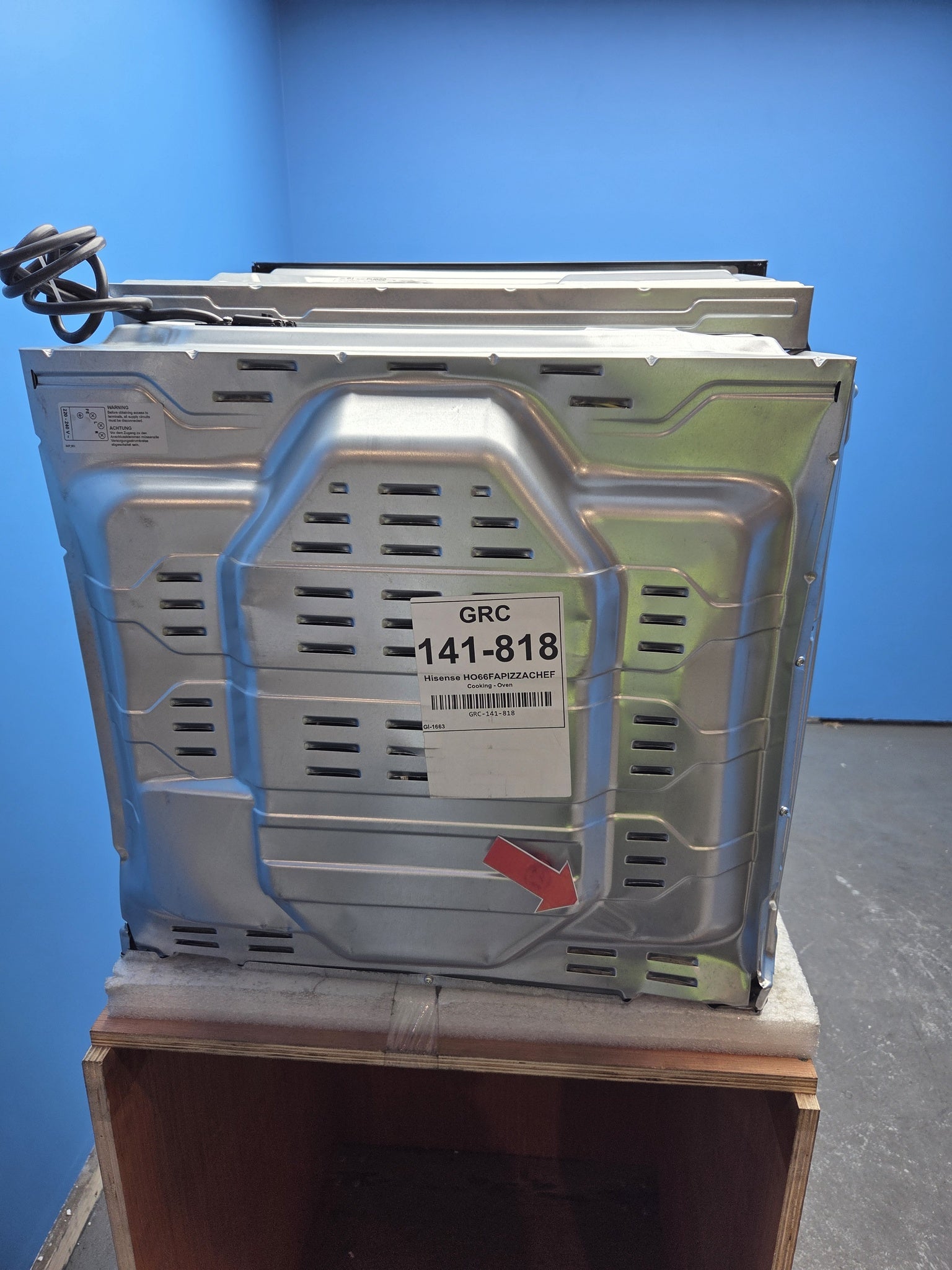 Hisense Hi6 BlackLine HO66FAPizzaChef Pyrolytic Smart Oven