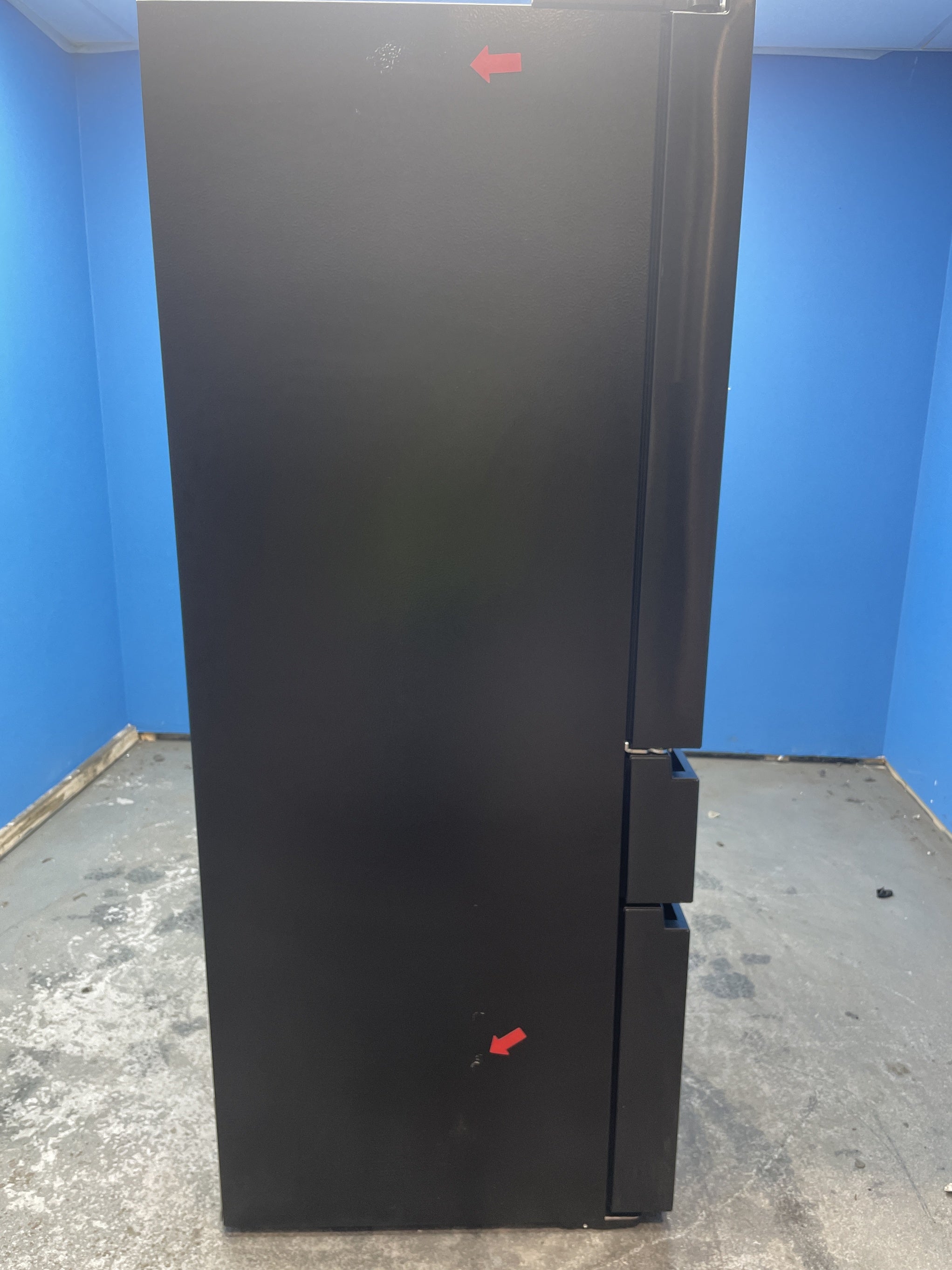 #GRC-157-200 - Hisense RF728N4SBFE PureFlat French Door Fridge Freezer