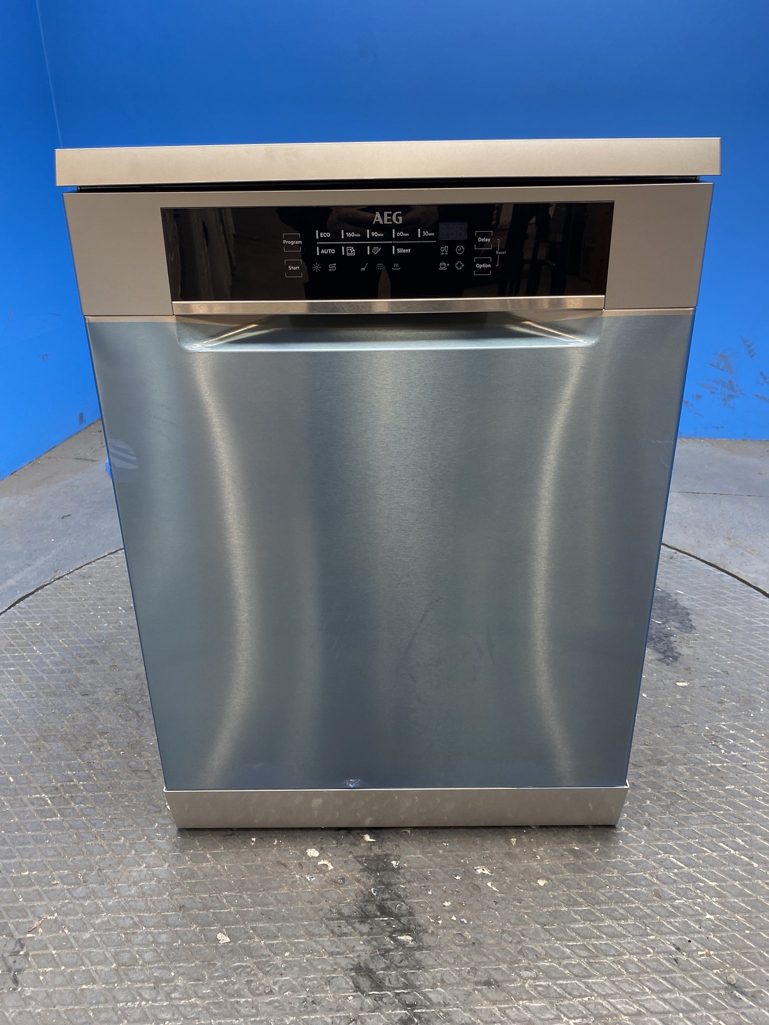AEG 14 Place ComfortLift Dishwasher with AirDry