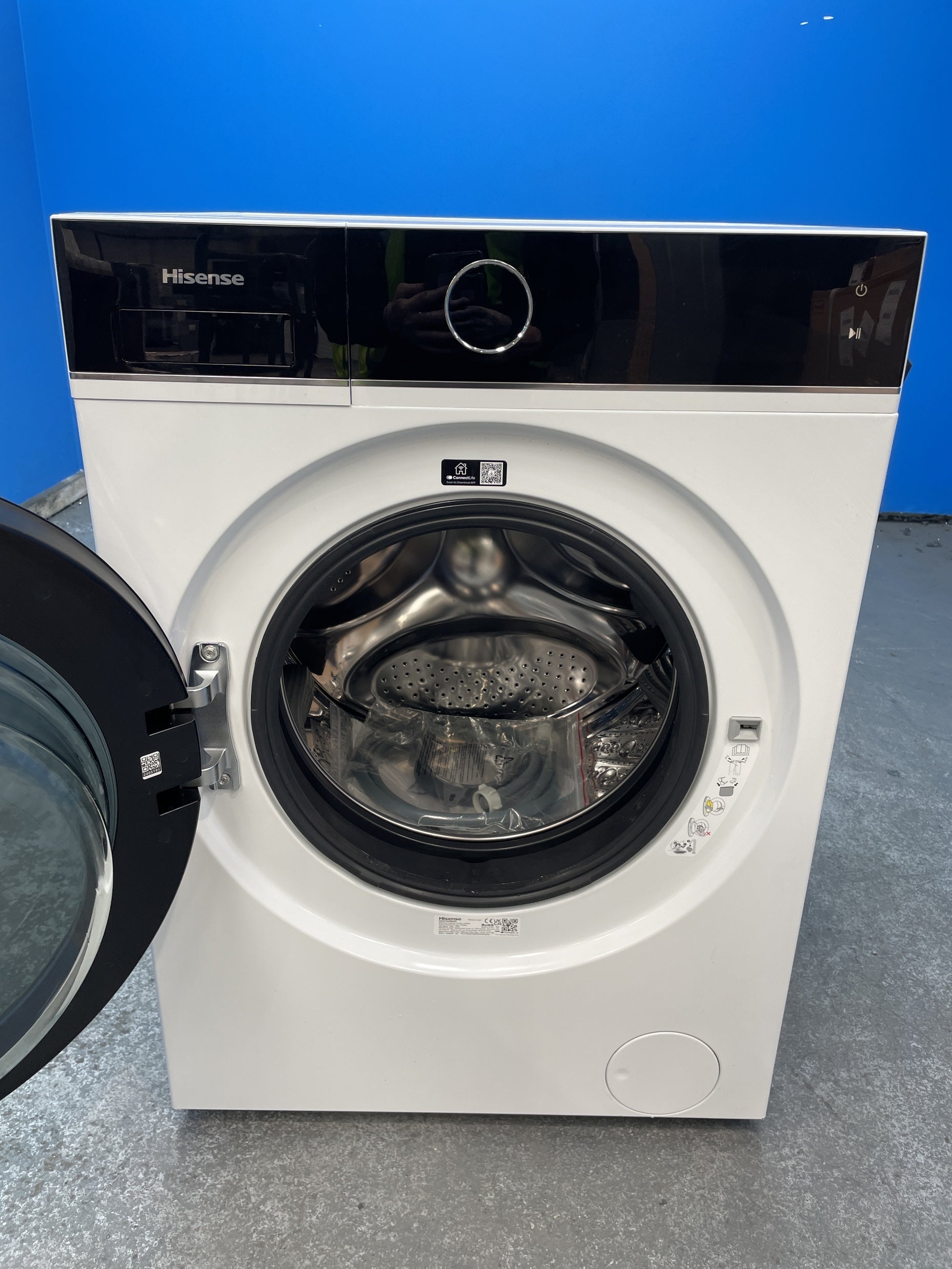 #GRC-157-838 - Hisense WD5I1045BWQ 10.5/6kg 1400rpm AutoDose Washer Dryer