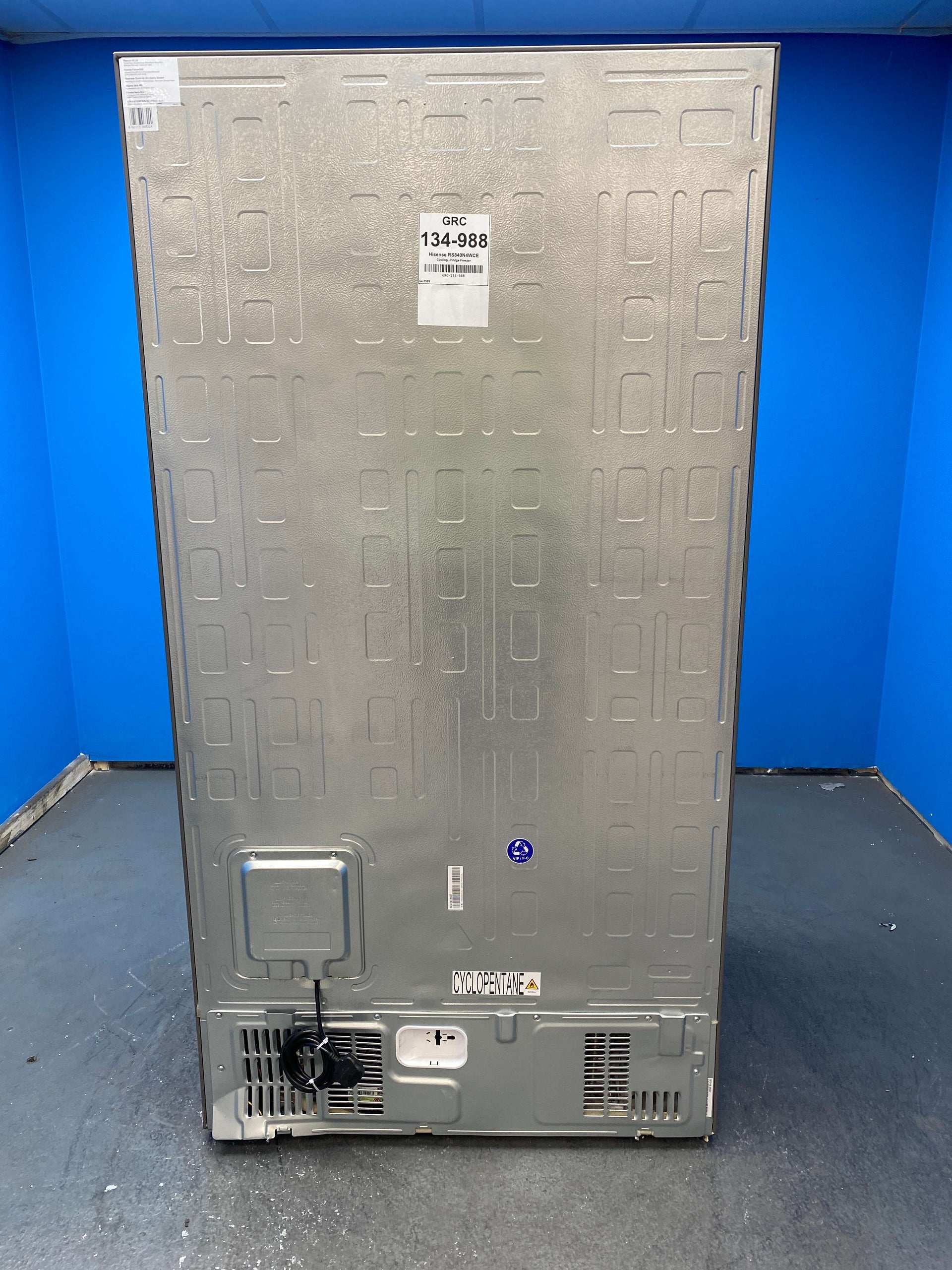 Hisense RS840N4WCE American Style 649 Litre Fridge Freezer