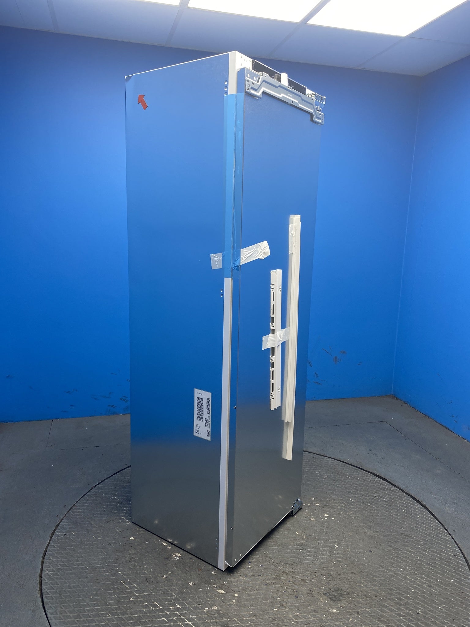 Bosch 310L Integrated Tall Fridge with MultiBox XXL