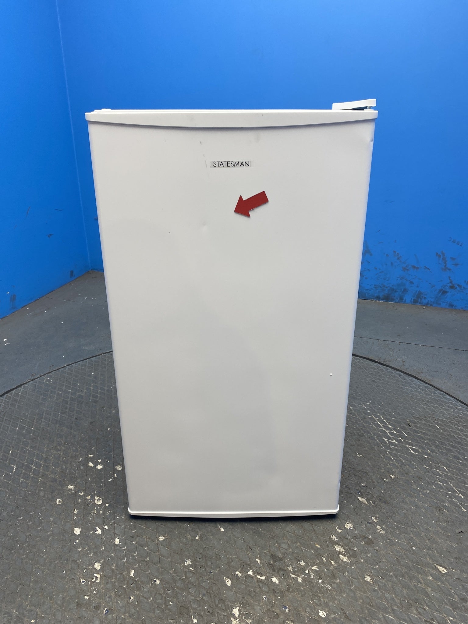Statesman UC47LFW 93 Litres Under Counter Fridge