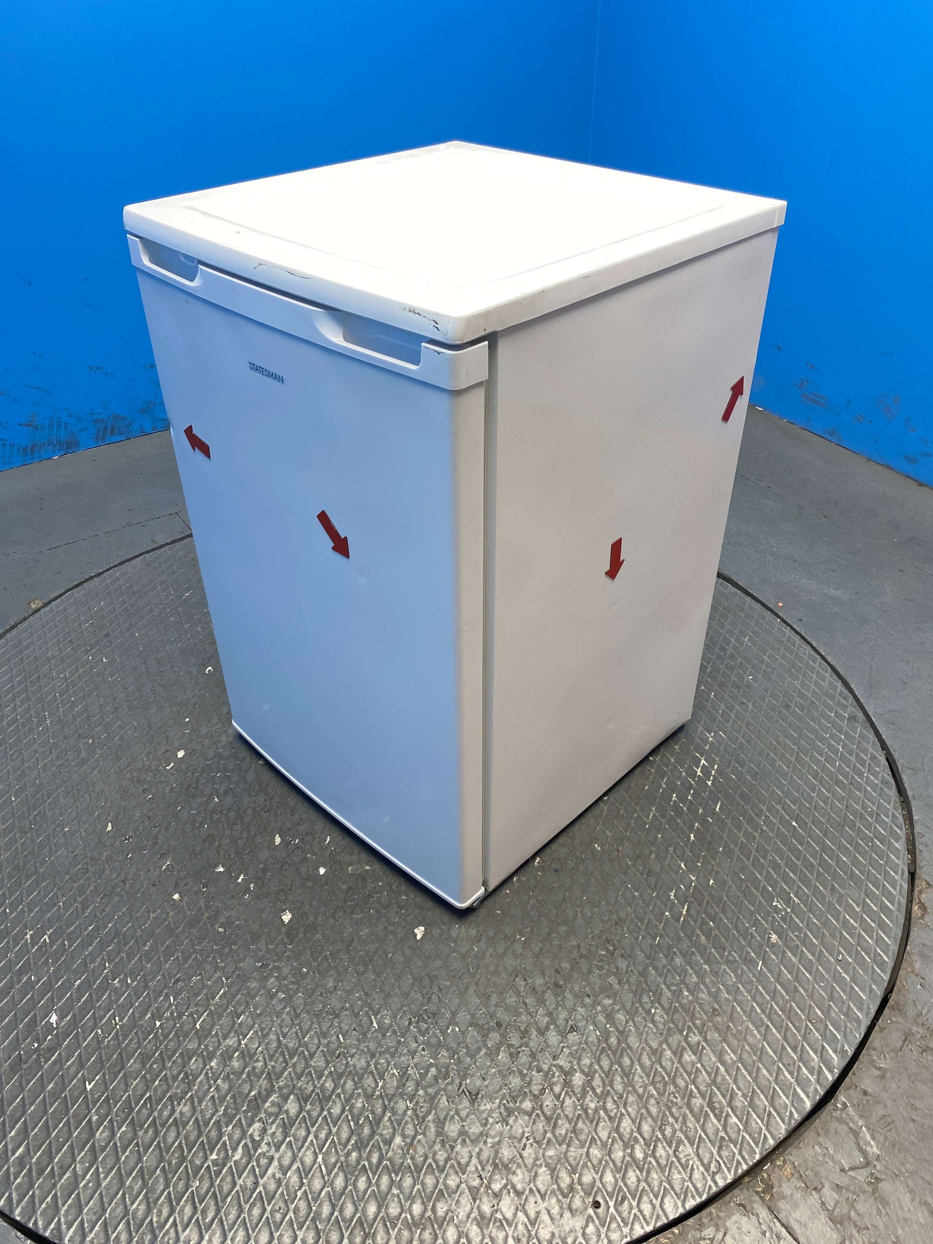 Statesman L255W 113 Litre 55cm Under Counter Fridge