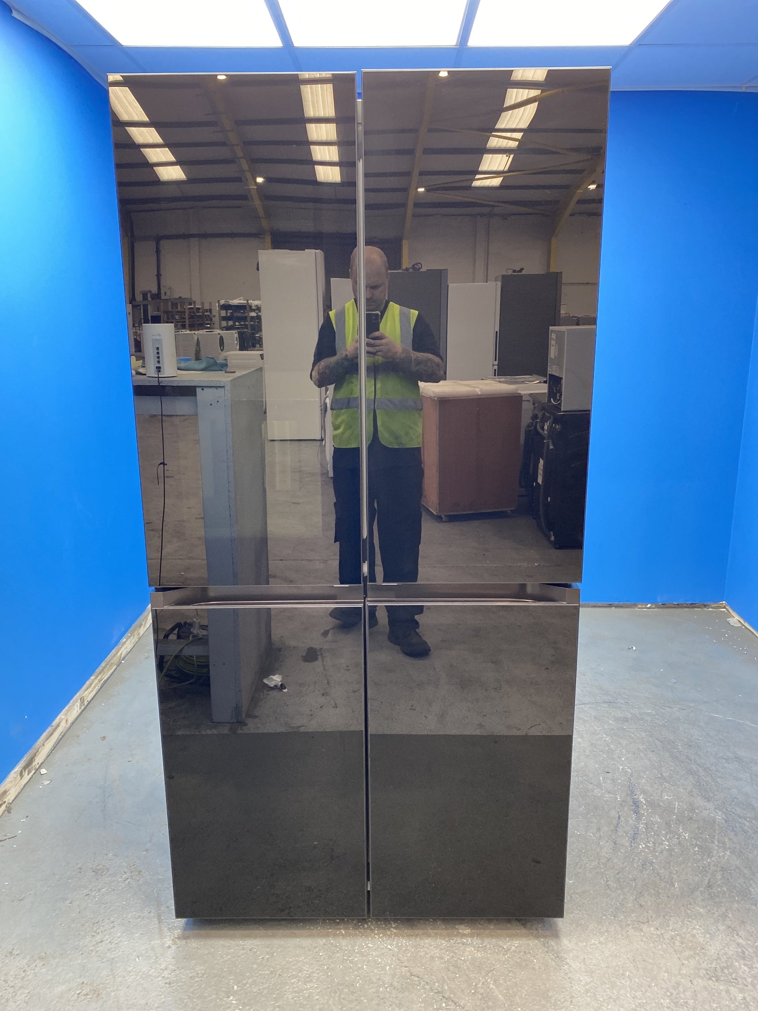 Samsung Bespoke RF65DB970E22 See-Thru Door American Fridge Freezer