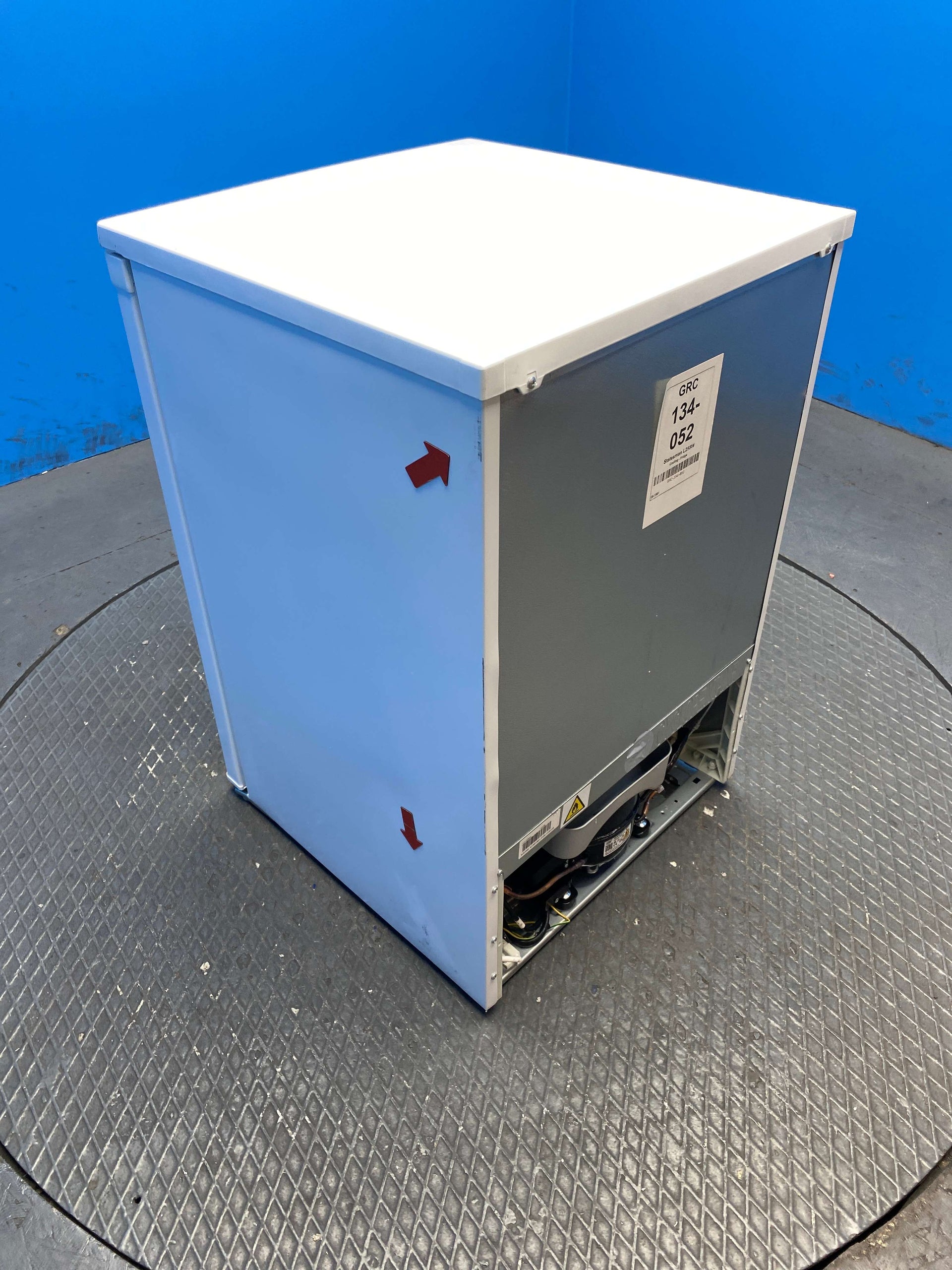 Statesman L255W 113 Litre 55cm Under Counter Fridge