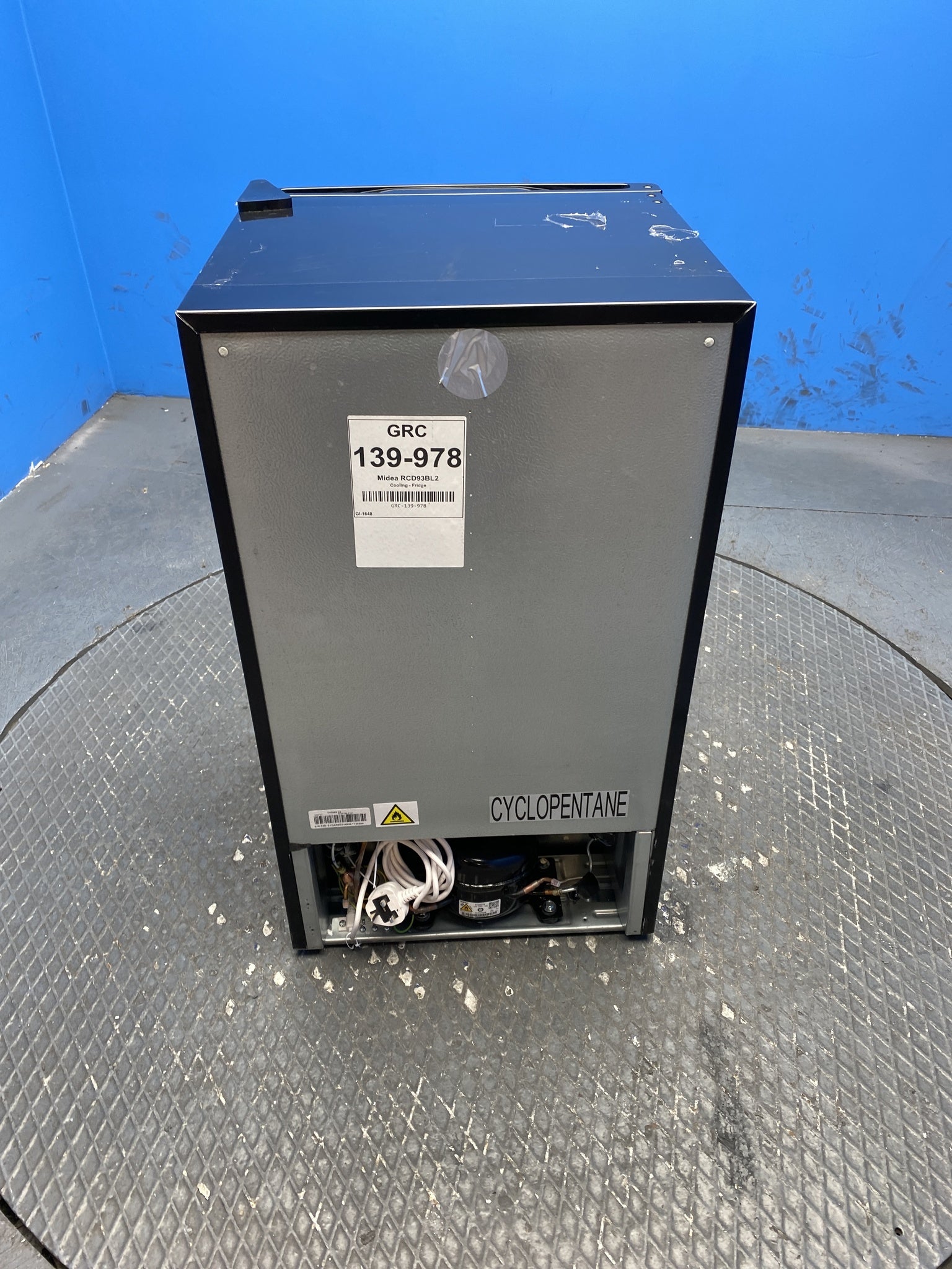 COMFEE' RCD93BL2(E) 93L Under-Counter Fridge with Cooler Box