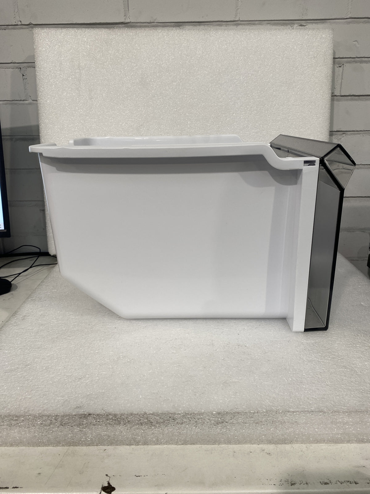 #GRC-158-721 - Samsung RS90F66BEFEU Fridge Freezer Drawer