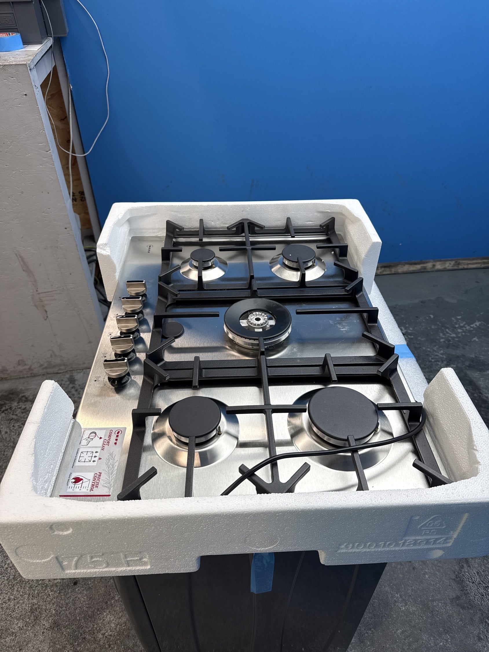 #GRC-153-708 - NEFF N70 T27CIQ8N0 75cm Built-in 5 Burner Gas Hob