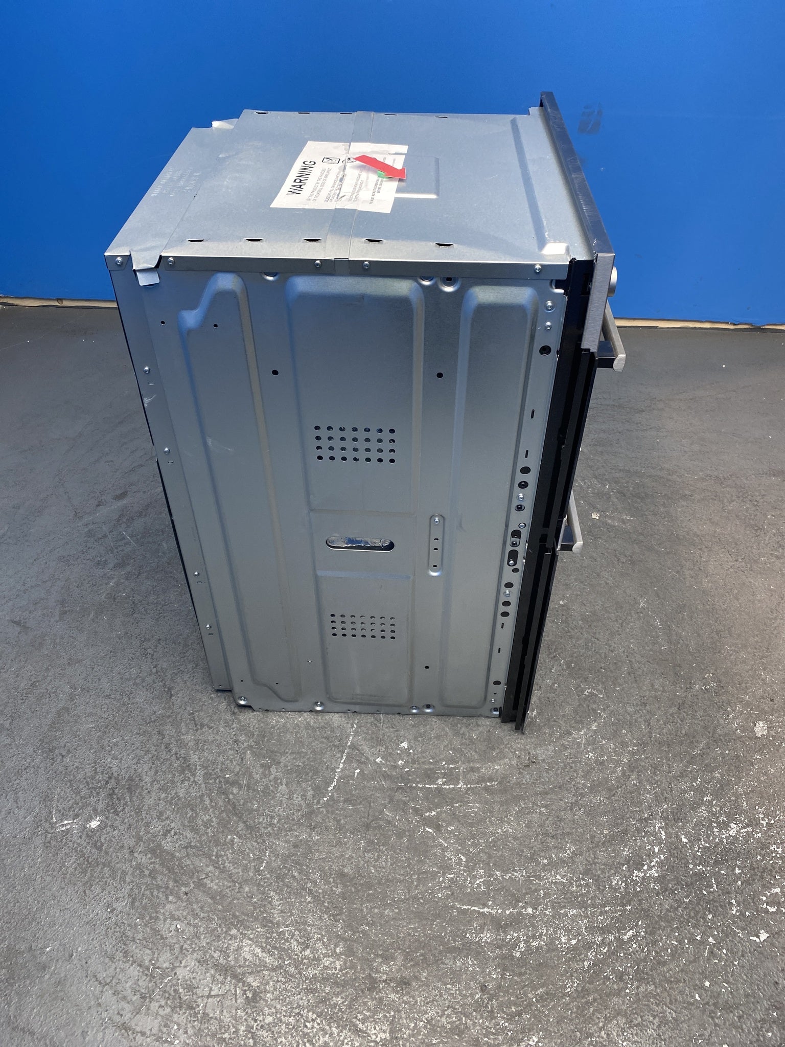 AEG Built In Double Oven with SurroundCook 66L 42L