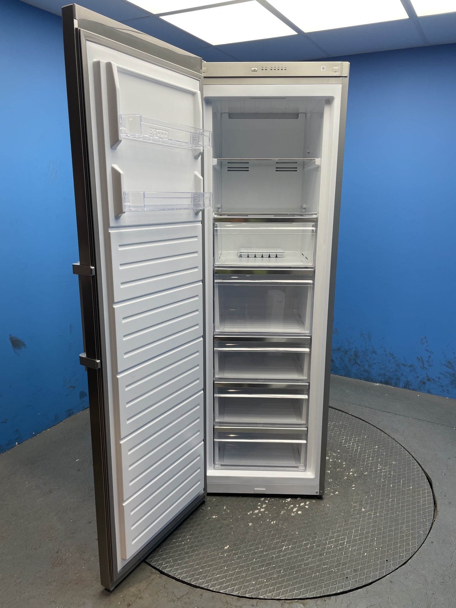 AEG OAG7M281EX 278 Litre Upright No Frost Freezer