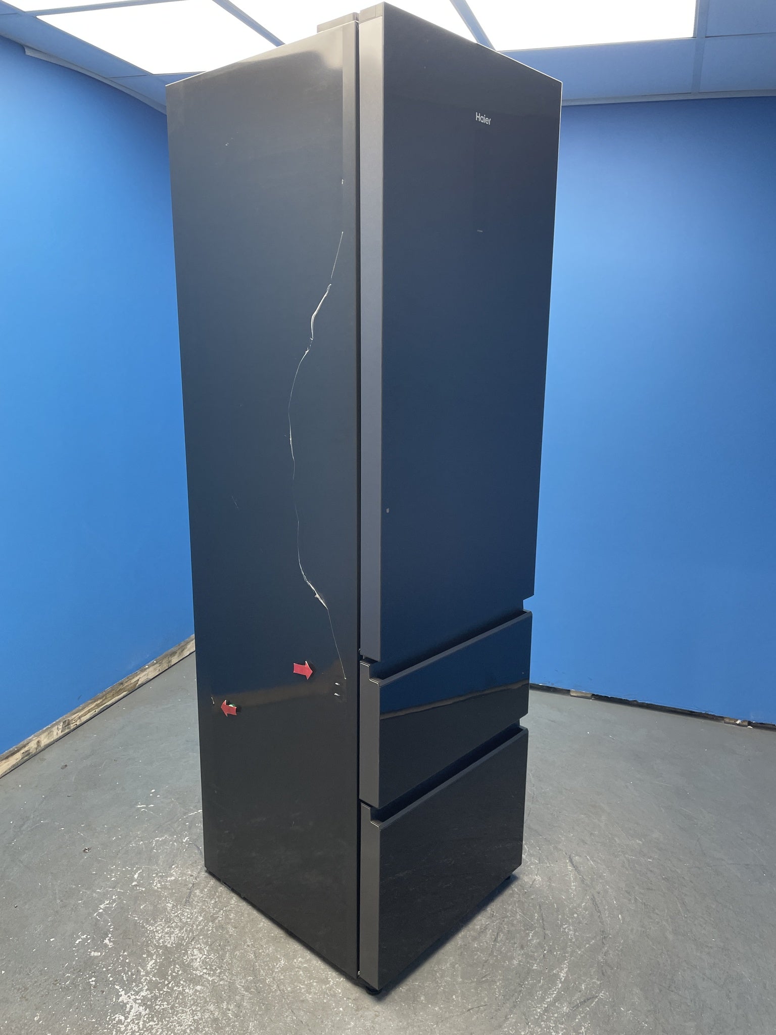 Haier 205cm No Frost Fridge Freezer – Obsidian Black