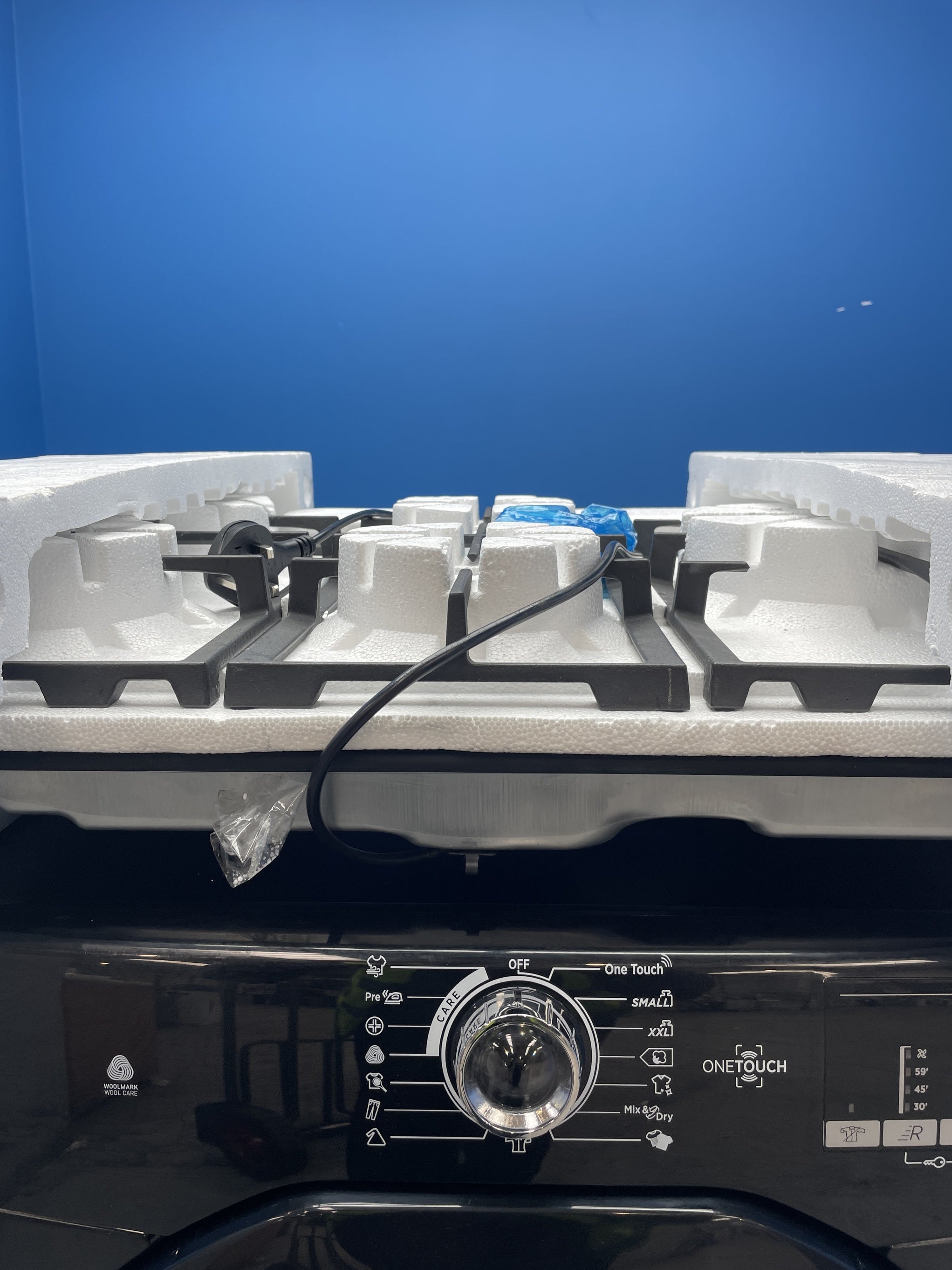 #GRC-158-196 - AEG HKB75820NB 75cm 6000 Series Gas on Glass Hob