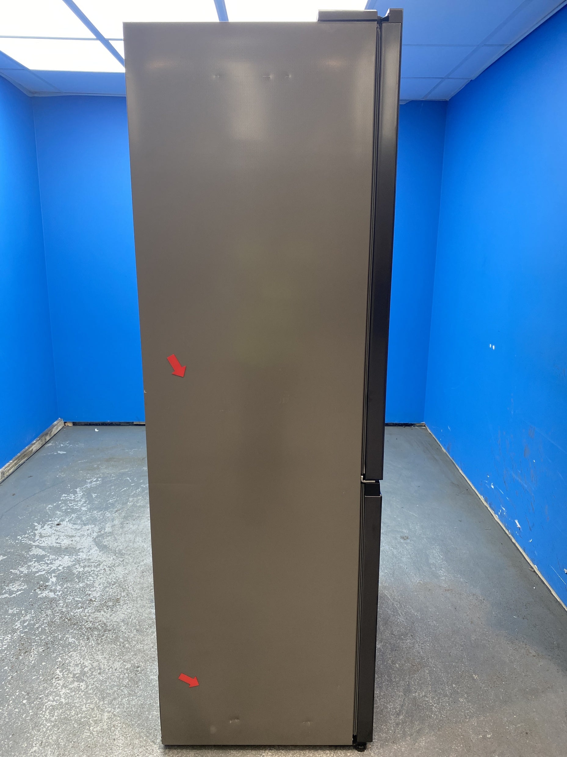 #GRC-137-484 - Hisense RQ768N4GBE KitchenFit Total No Frost American Fridge Freezer