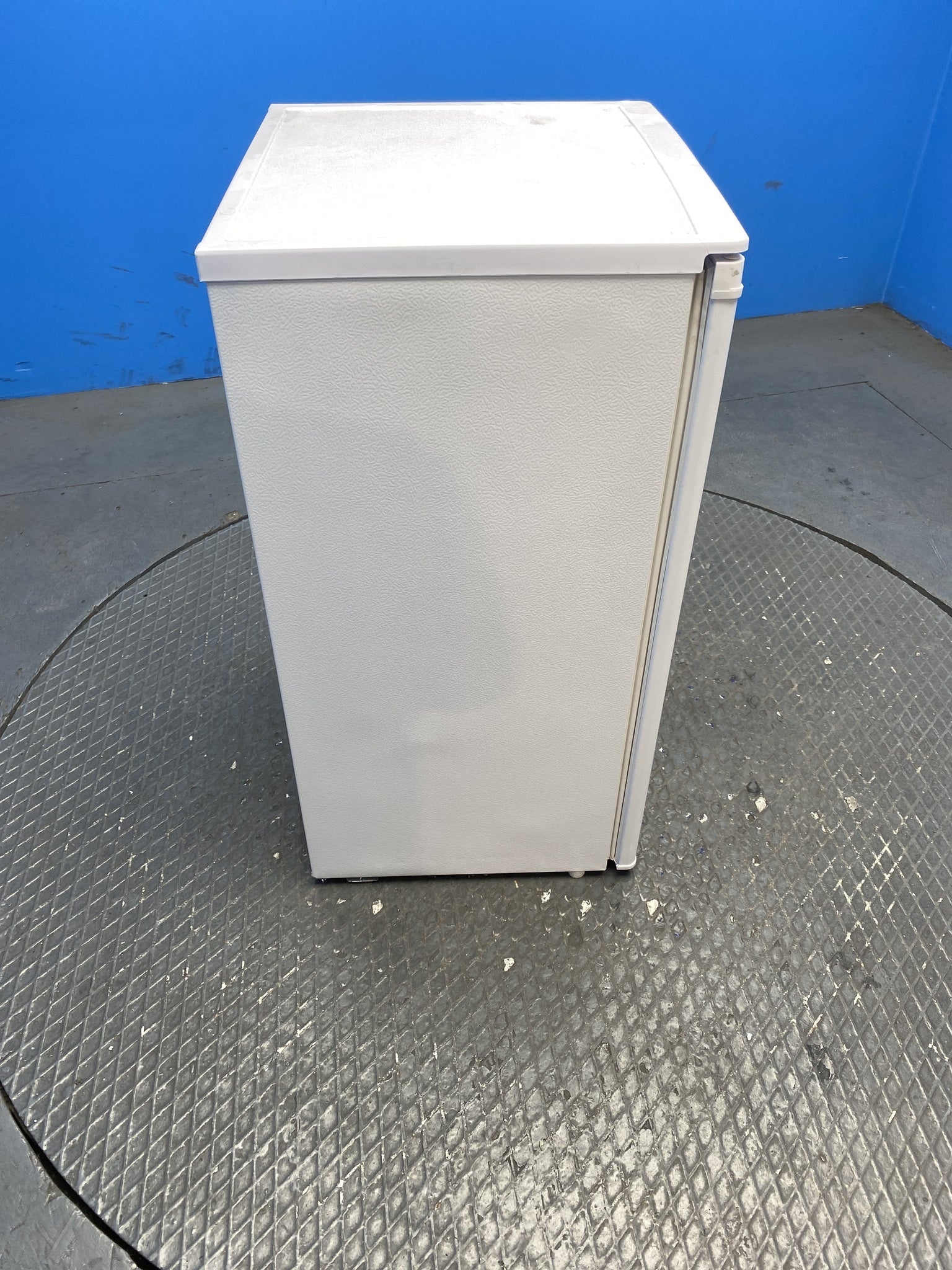 Igenix IG3960E 92 Litre Under Counter Larder Fridge