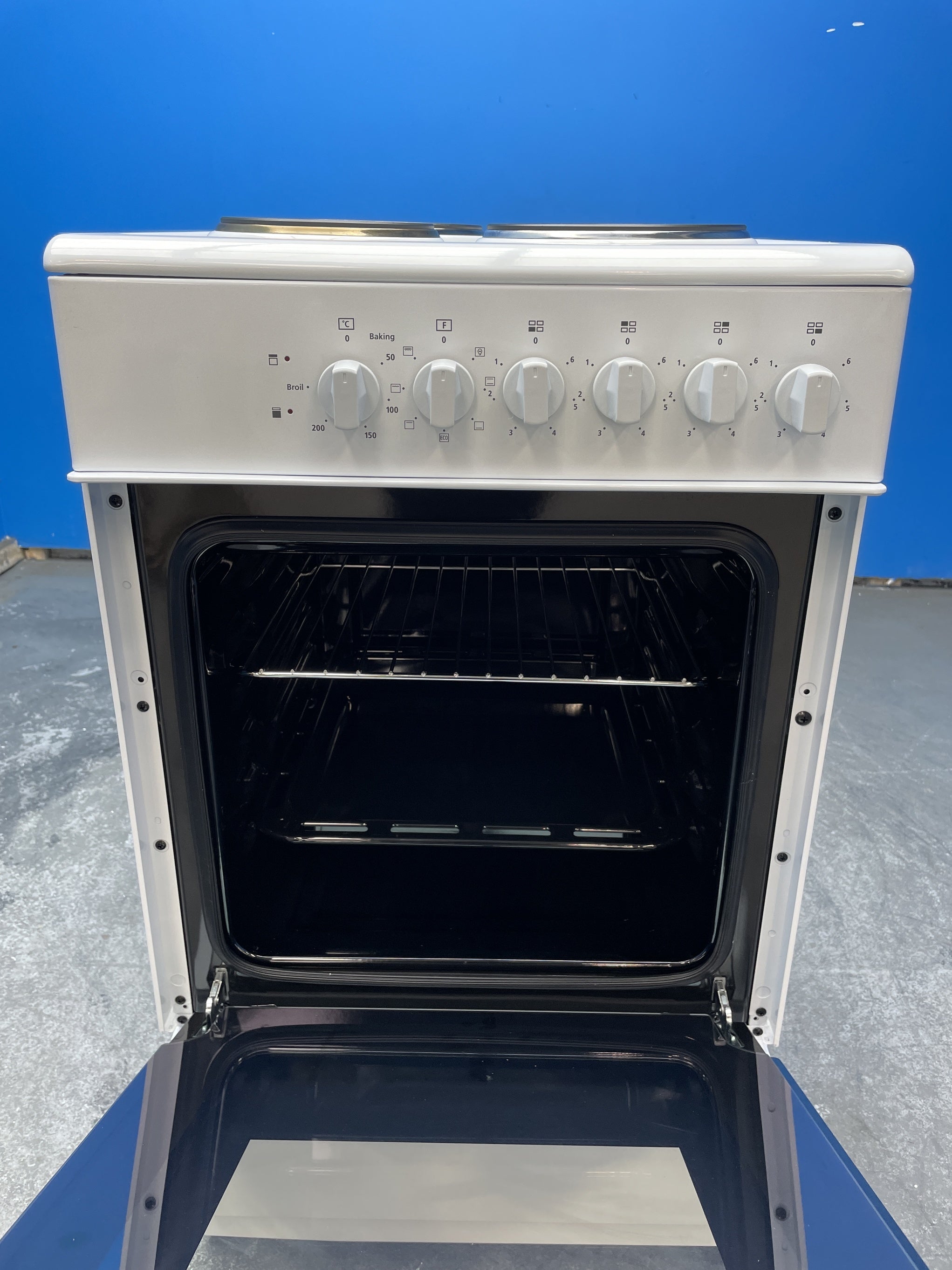 #GRC-163-884 - Midea 50cm Electric Cooker – Solid Plate Hob, Integrated Grill, White
