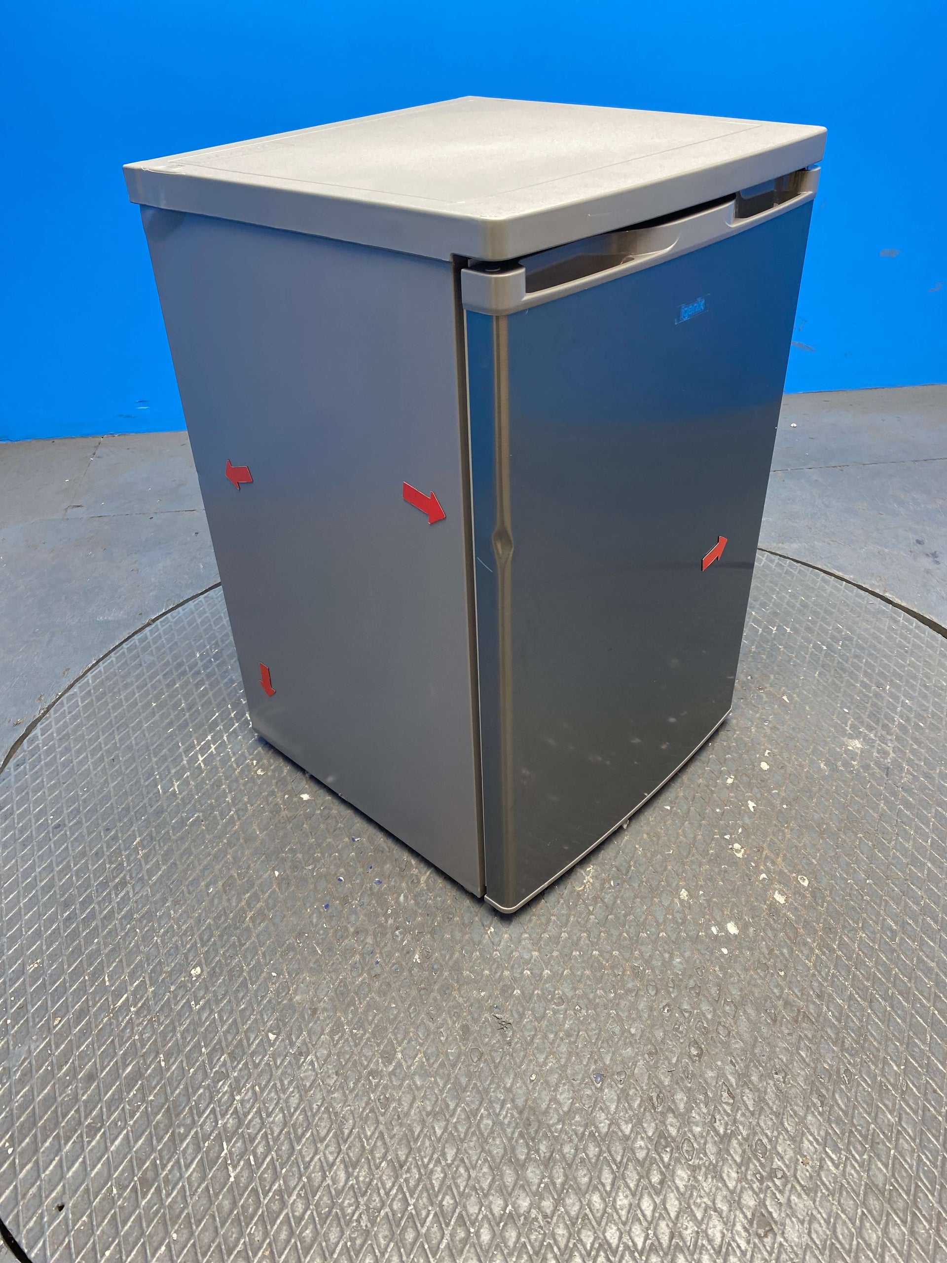 Igenix IG255X 136 Litre Undercounter Fridge