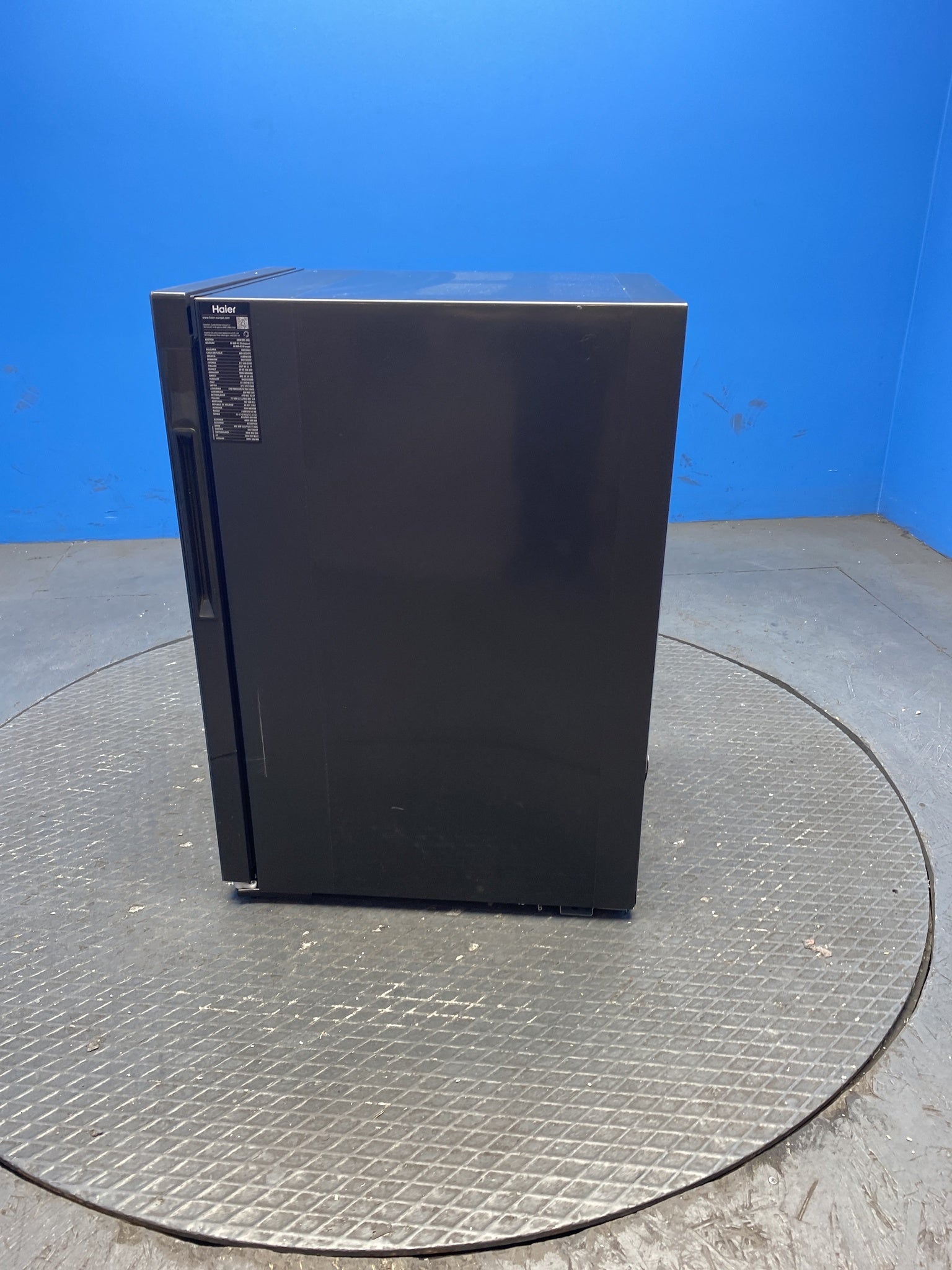 Haier HWS49GA Series 5 49 Bottle Wine Cooler