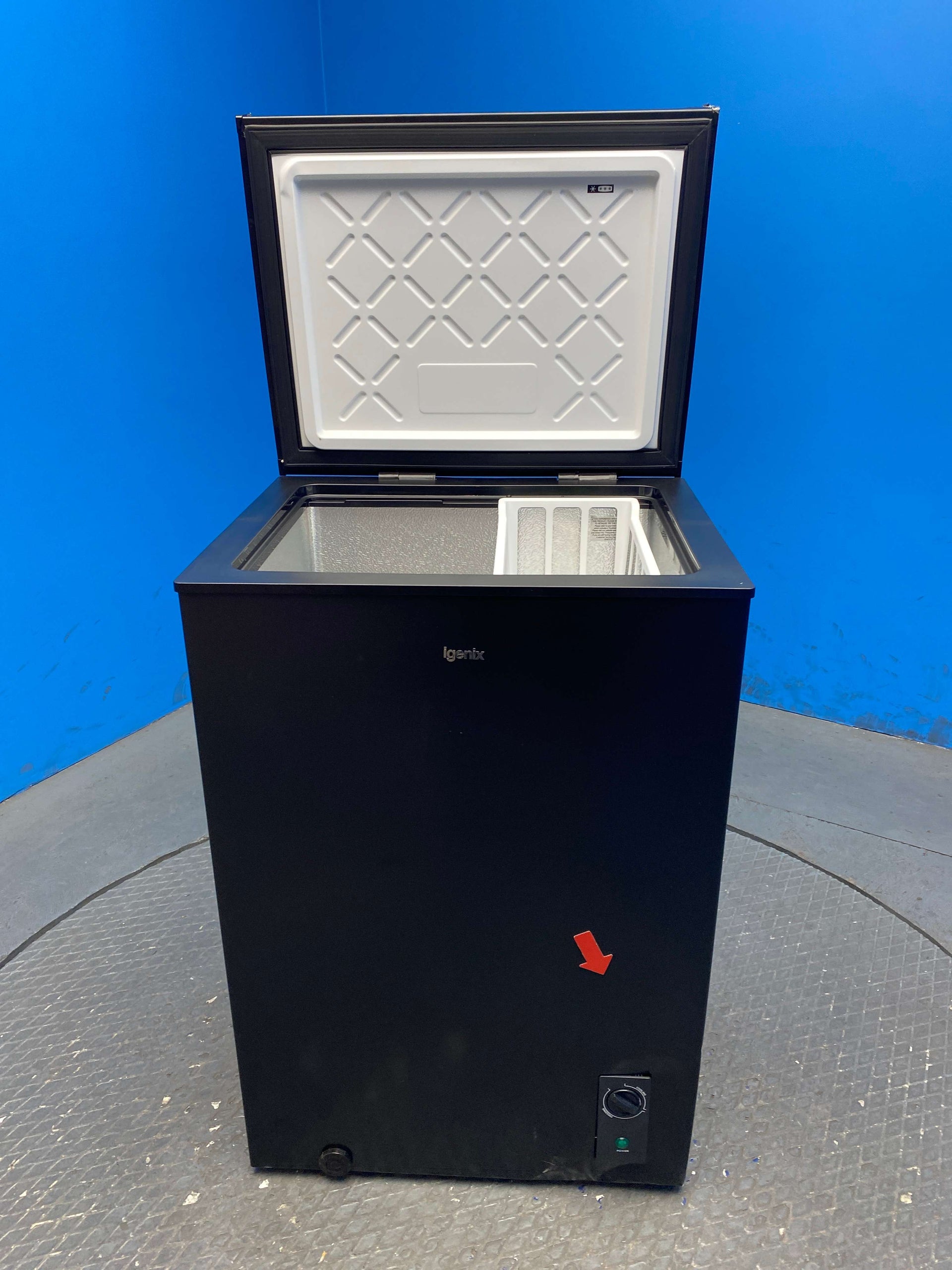 Igenix IG100B 99 Litre Freestanding Chest Freezer
