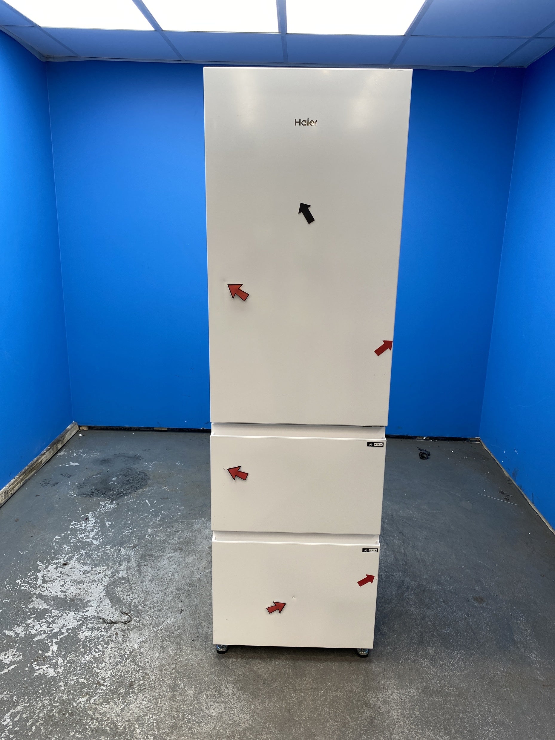 #GRC-156-455 - Haier 3D 55 Series 3 HTR3518ENMWK 60/40 Fridge Freezer