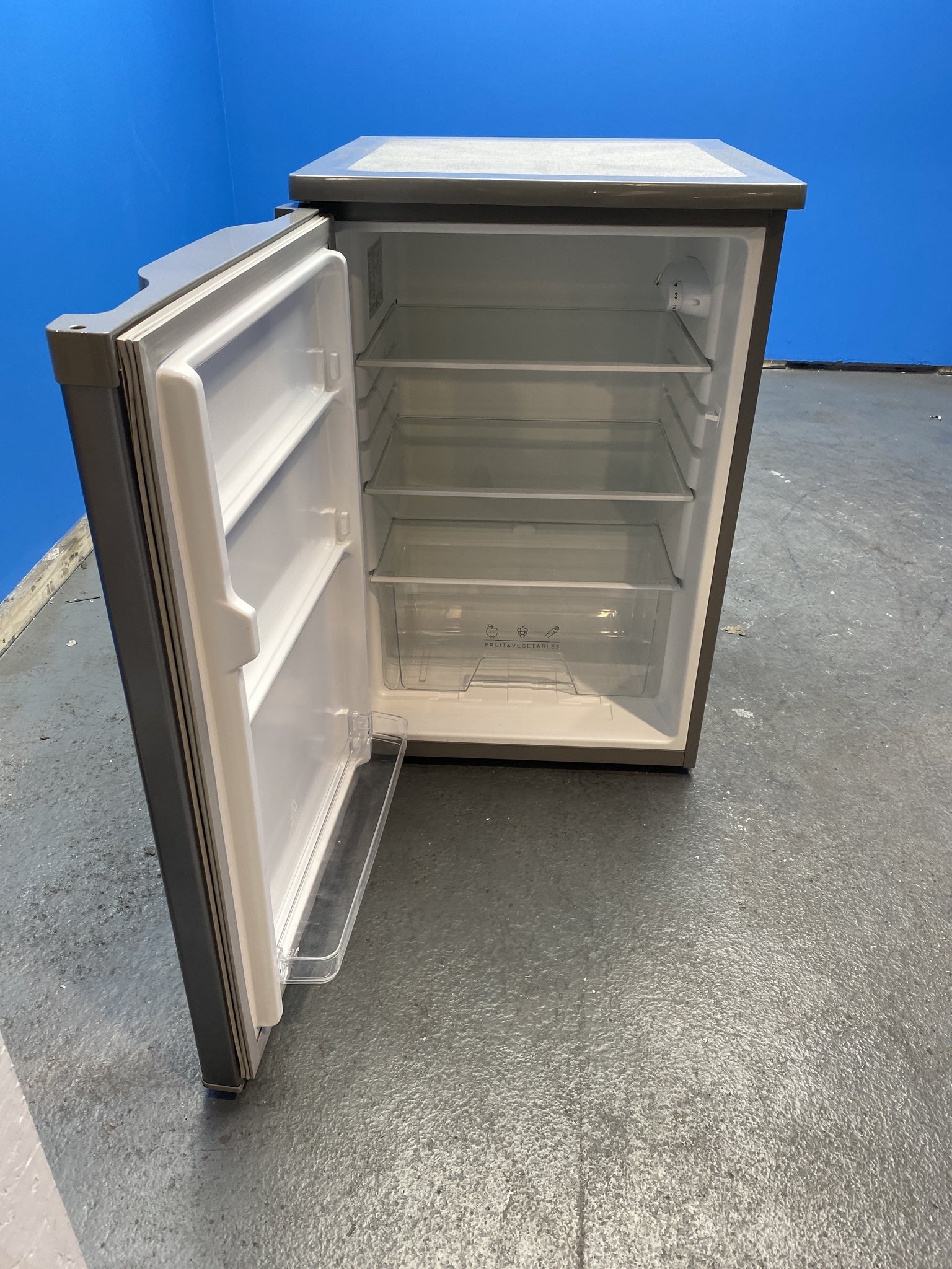 Statesman L255S 113 Litre 55cm Under Counter Fridge