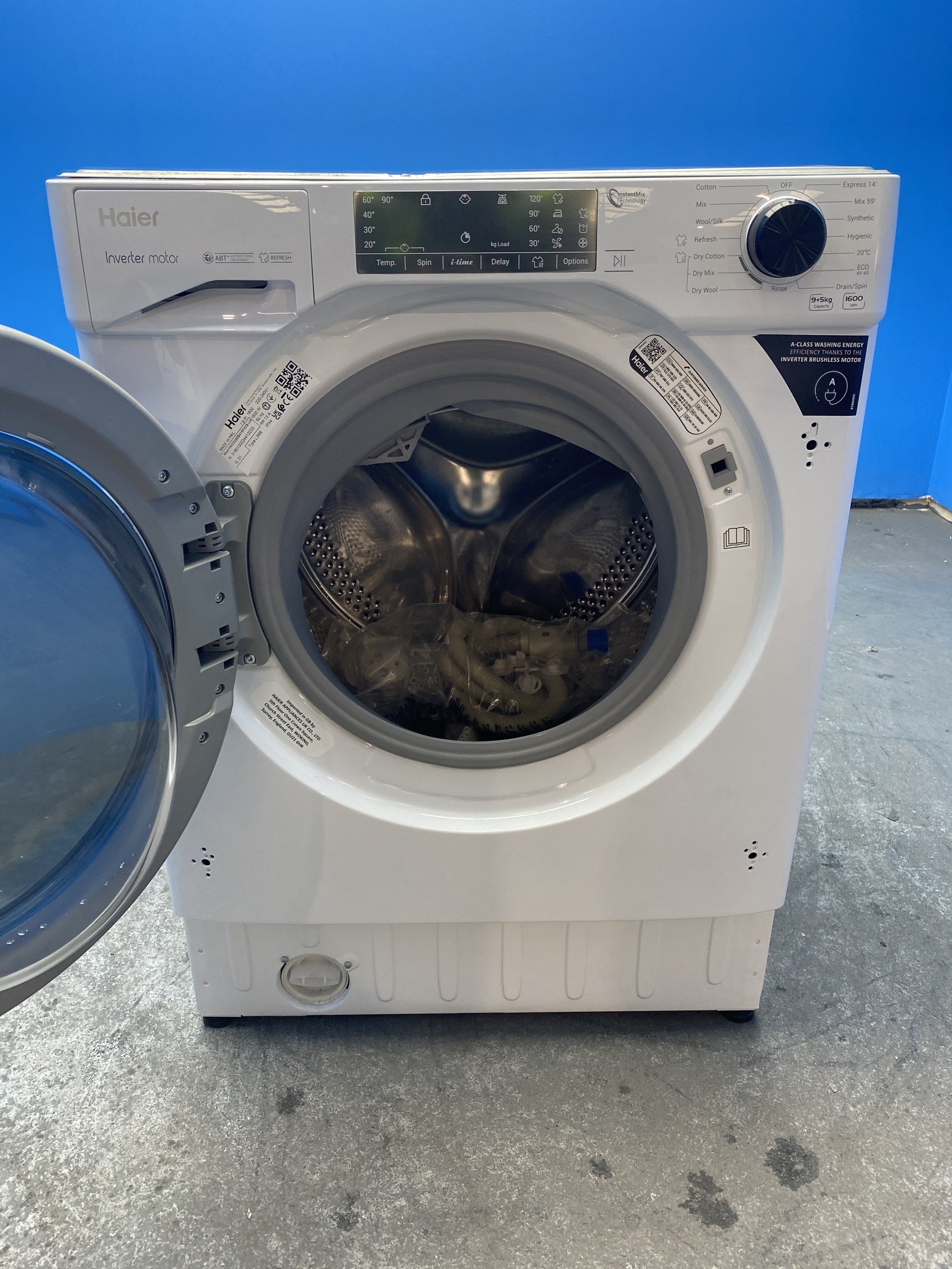 #GRC-152-665 - Haier HWDQ90B416FWB Built-in Series 4 9kg / 5kg 1600 Spin Washer Dryer