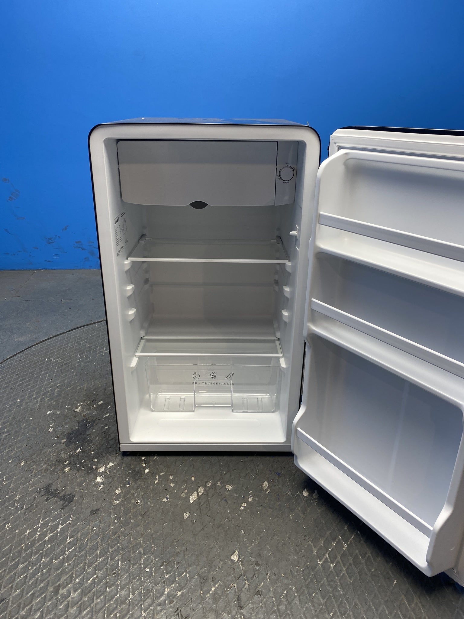 COMFEE' RCD93BL2(E) 93L Under-Counter Fridge with Cooler Box