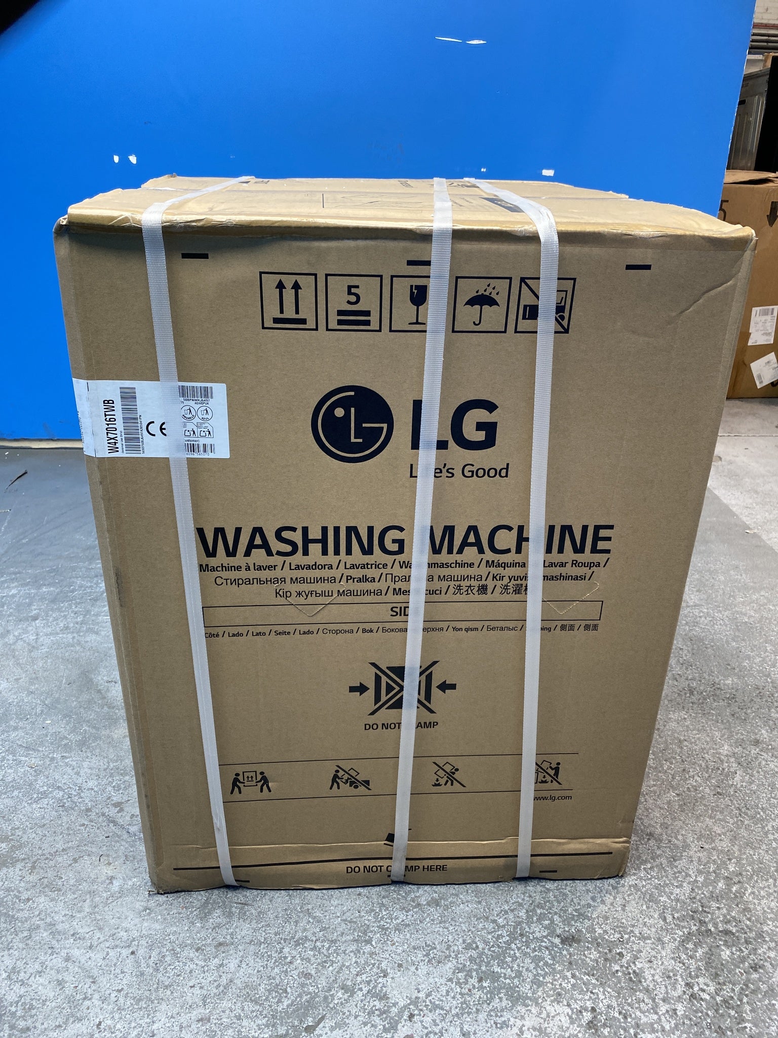 #GRC-136-263 - LG W4X7016TWB AI Direct Drive 11/6kg 1400rpm Washer Dryer
