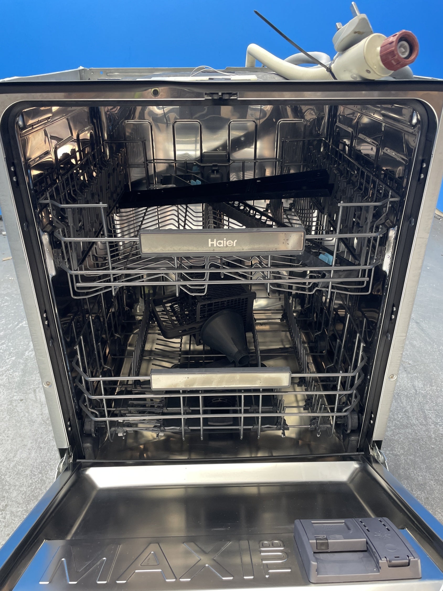 #GRC-148-317 - Haier XI4C4S0SB Integrated Wi-Fi Dishwasher with 14 Place Settings