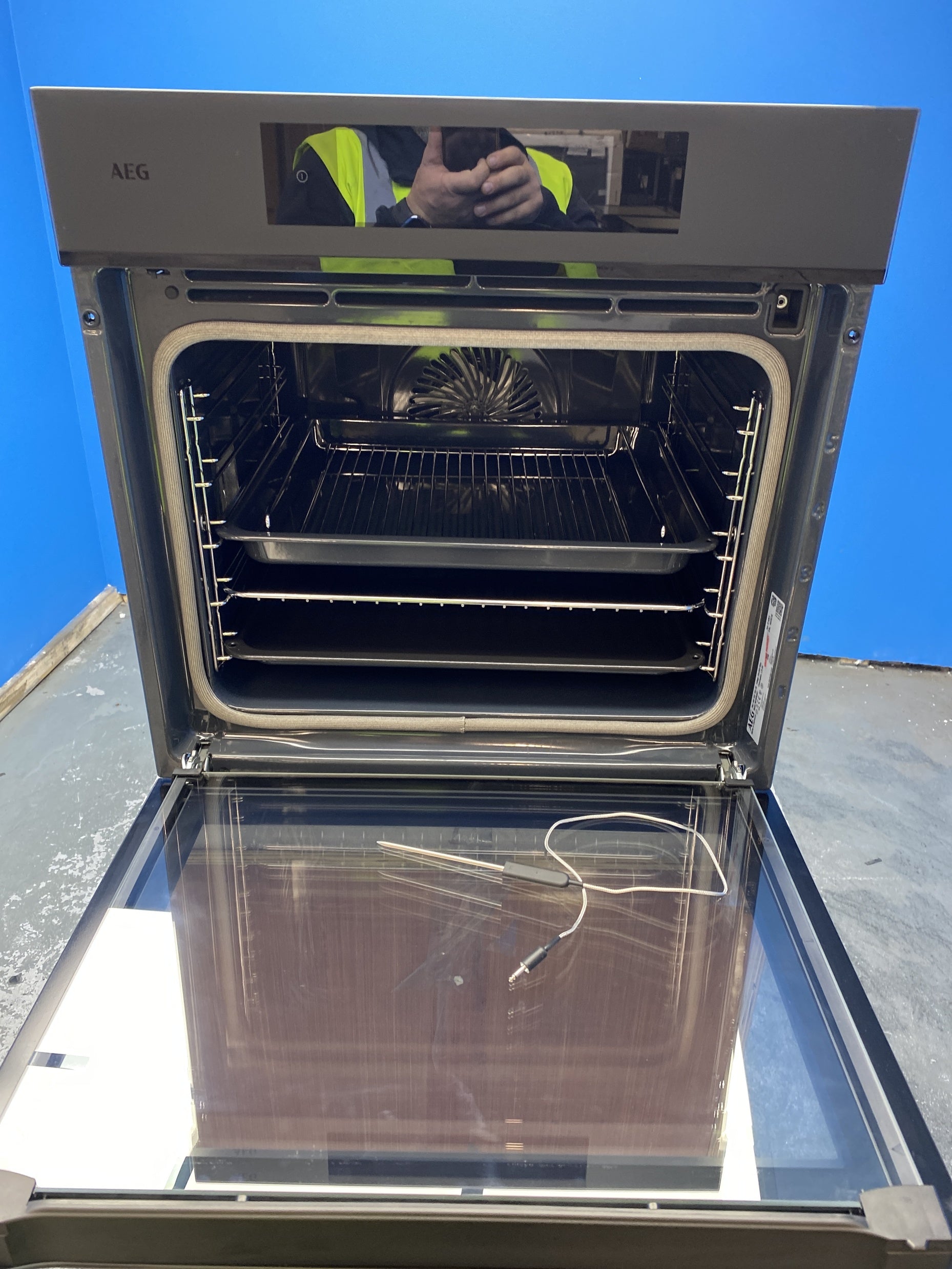 #GRC-155-908 - AEG NBT9P83IAT 9000 SteamPro Built-In Oven